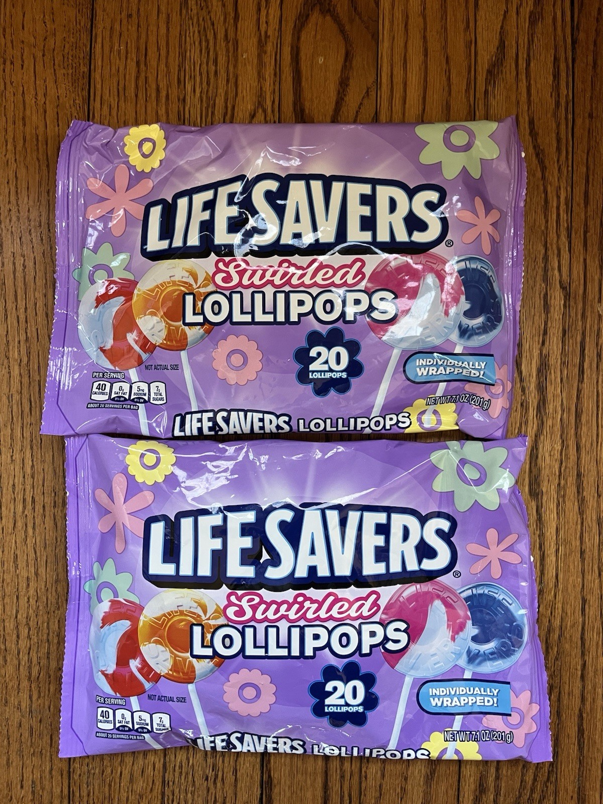 LifeSavers Swirled Lollipops Bag of 20  Ltd Ed 7.1 Oz Lot of 2 Exp 01/29