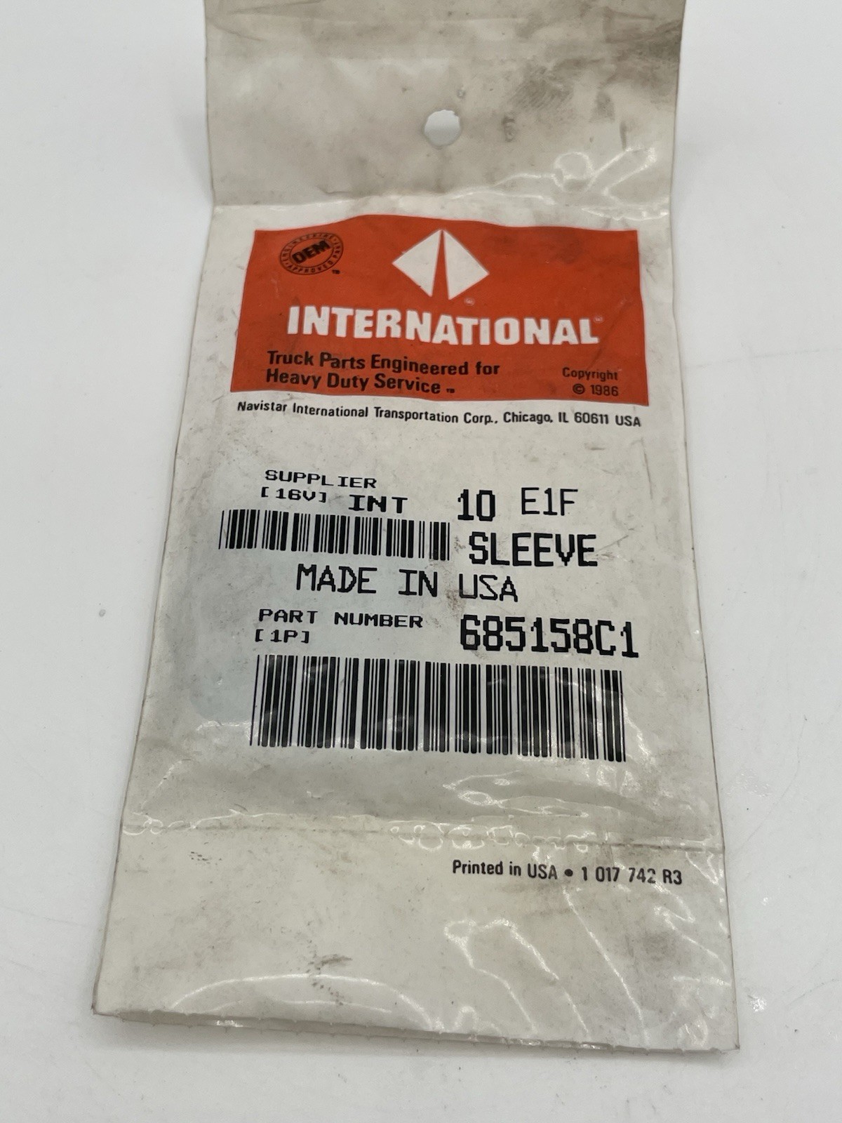 INTERNATIONAL SLEEVE 685158C1 Quantity 1