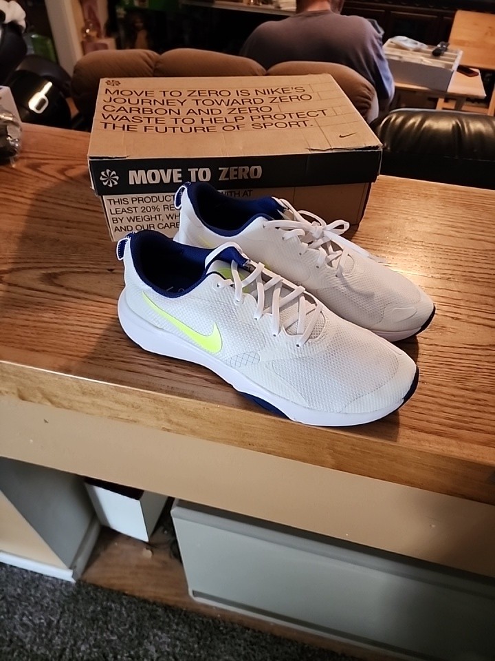 Nike City Rep TR 'White Racer Blue Volt' Tennis Shoes, Size 10.5, New in Box