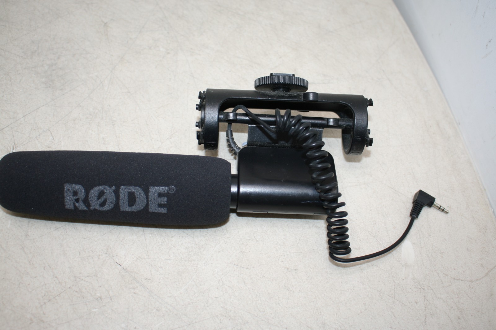 RØDE VideoMic Shotgun Mic Camera DSLR Camcorder w/ Mount Tested