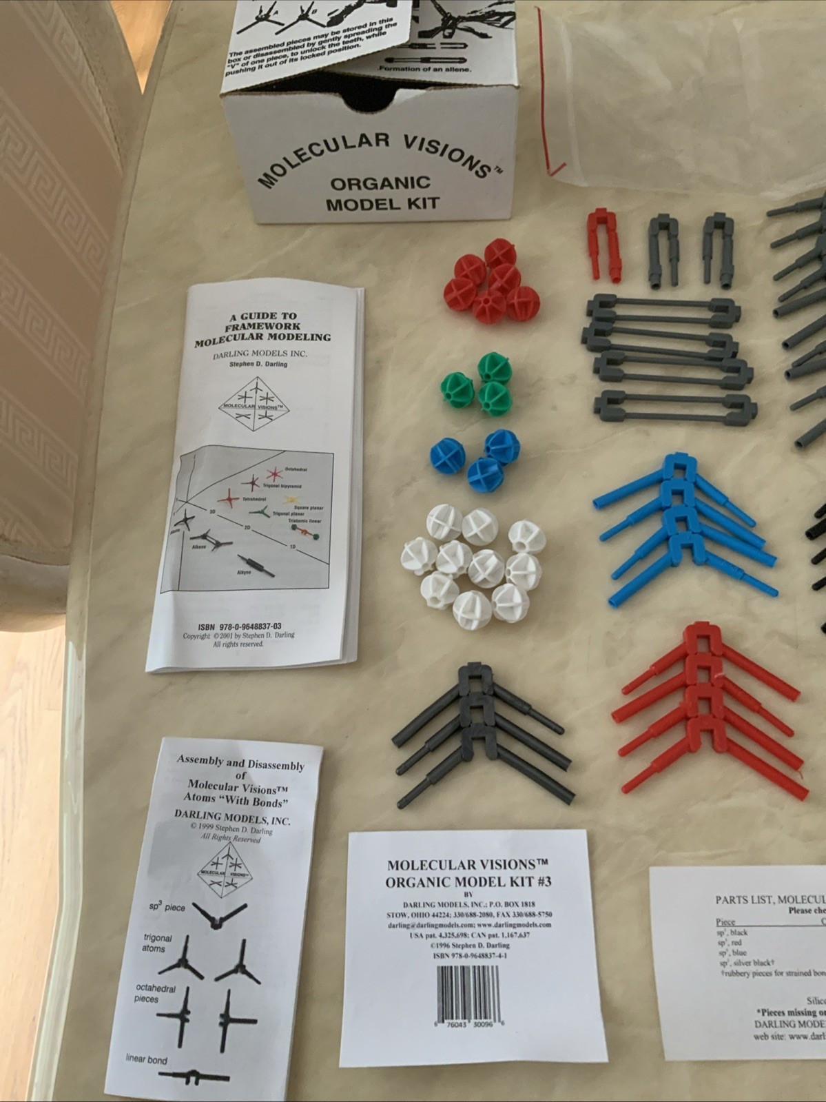 MOLECULAR VISIONS ORGANIC CHEMISTRY FLEXIBLE MODEL KIT, DARLING MODELS