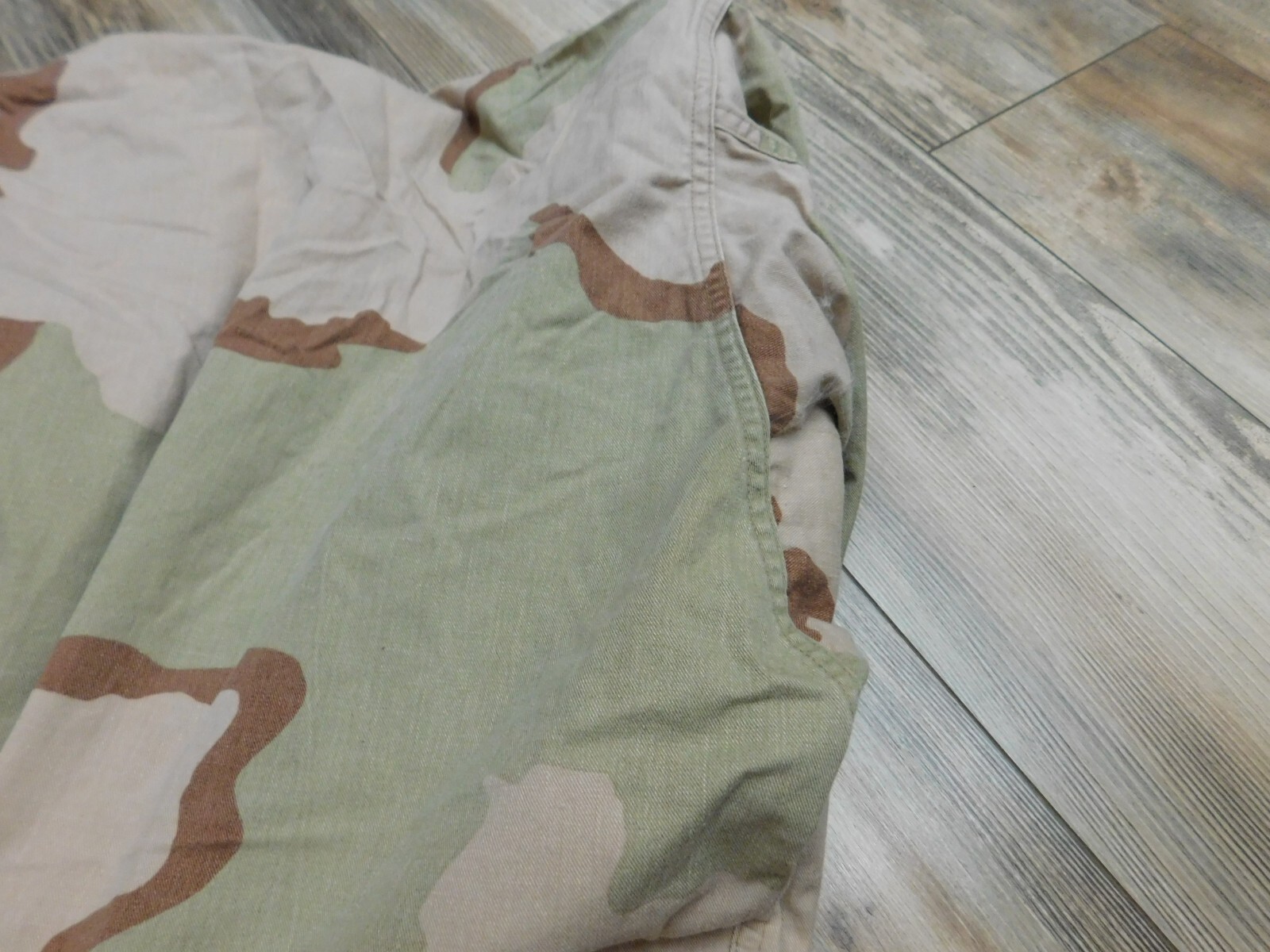 US NAVY SEABEES DCU COAT TOP SIZE LARGE - REGULAR