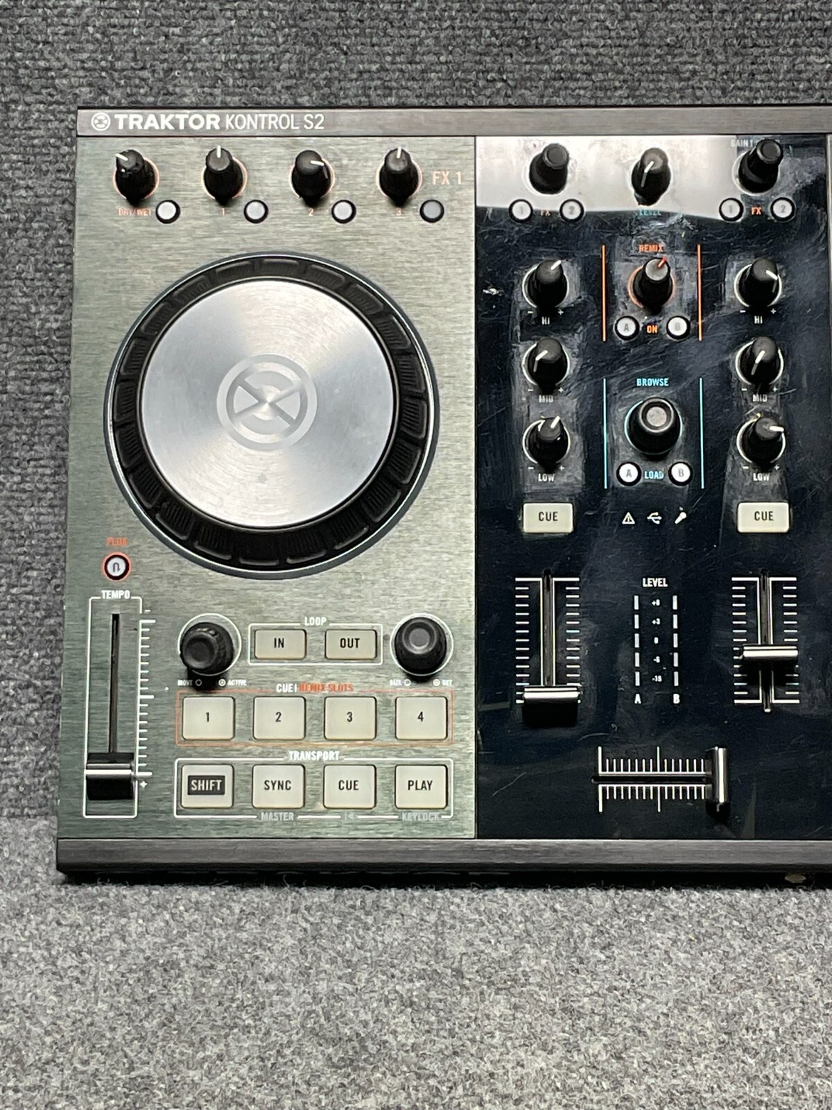 Native Instruments Traktor Kontrol S2 MK2 DJ Controller Black Used