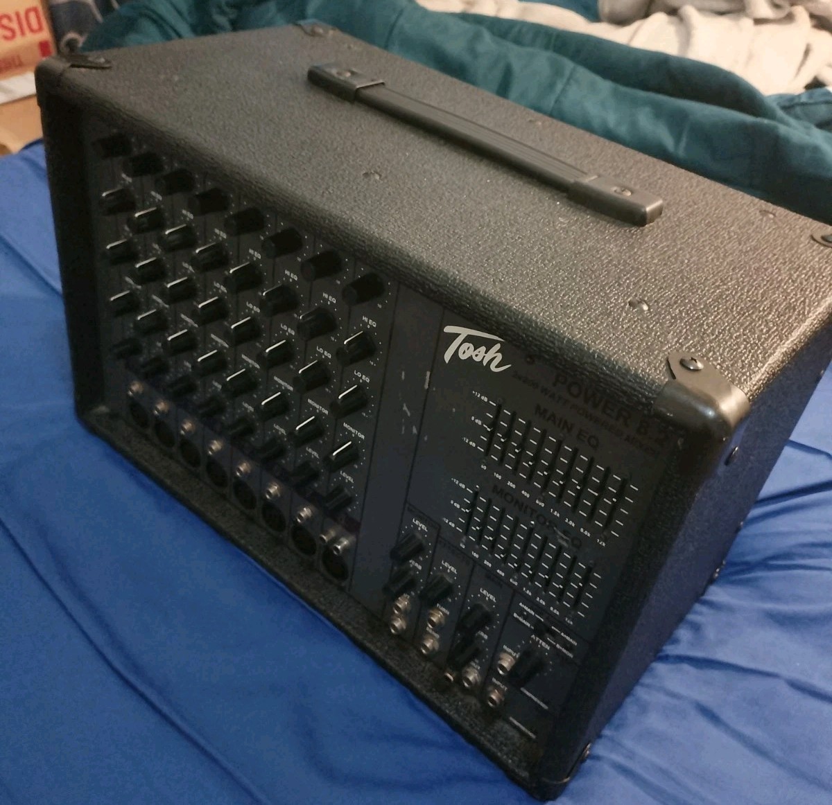 Tosh Power 8.2 Powered Mixer 2 x 200 Watt