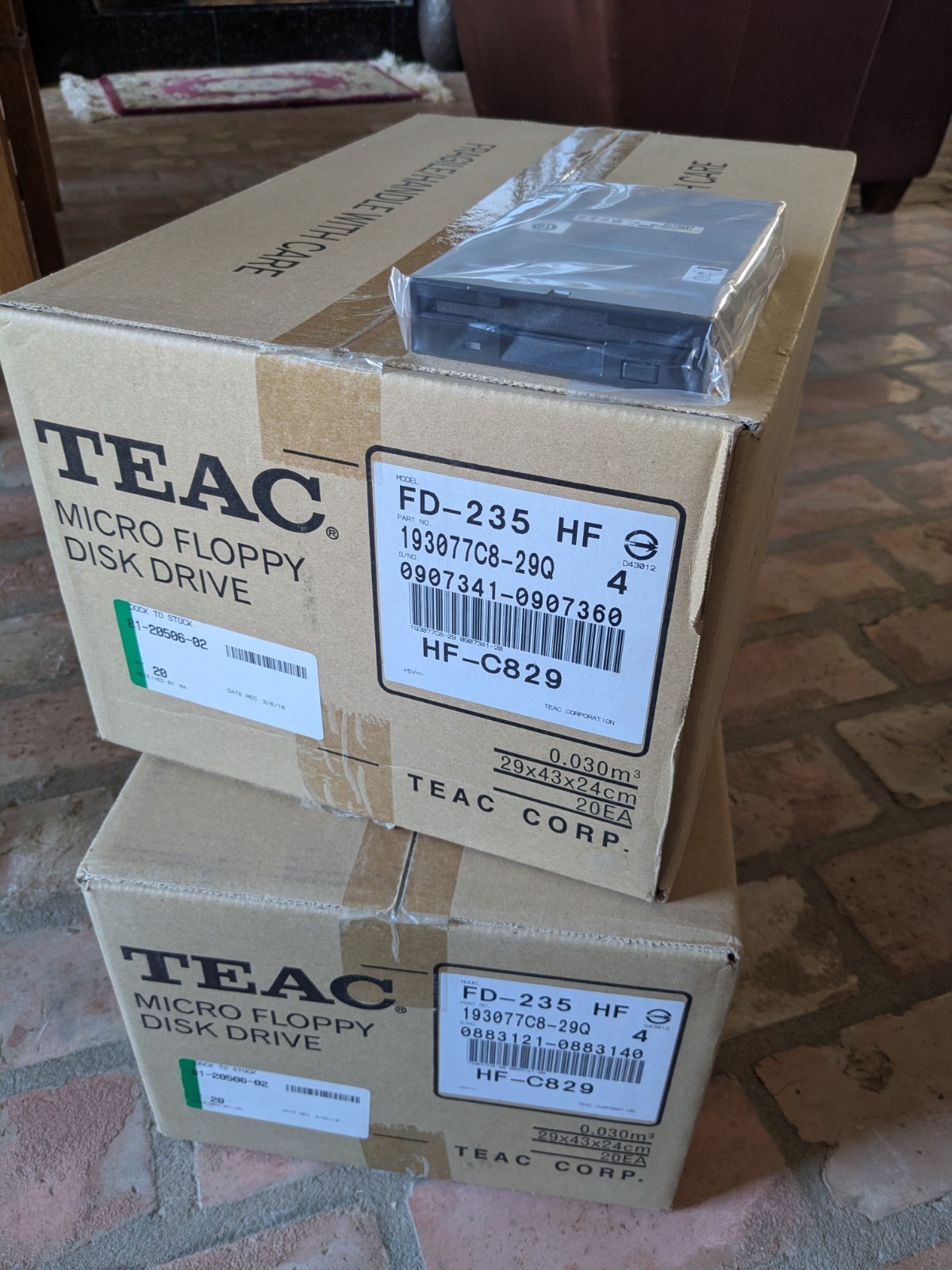 New Teac FD-235HF Internal Desktop 3.5" Floppy Disk Drive 1.44MB