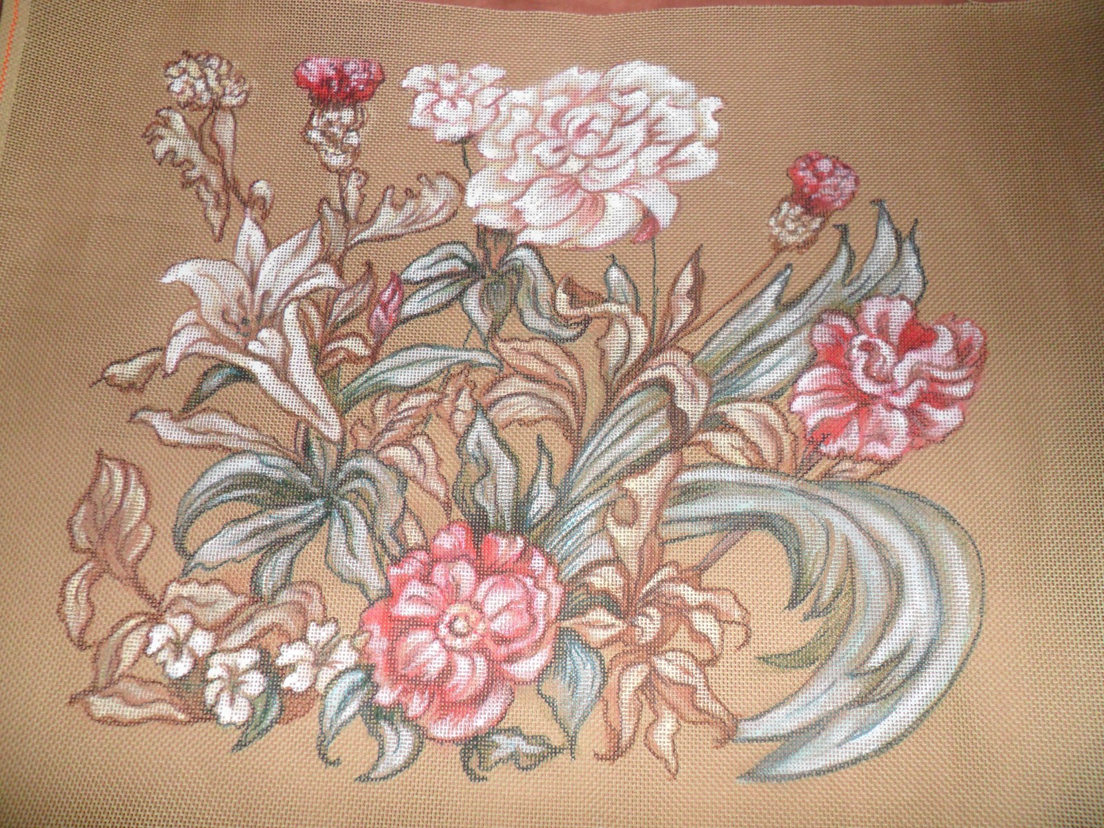 Exquisite Handpainted Needlepoint Canvas - Glorious Florals 16 Count Mono