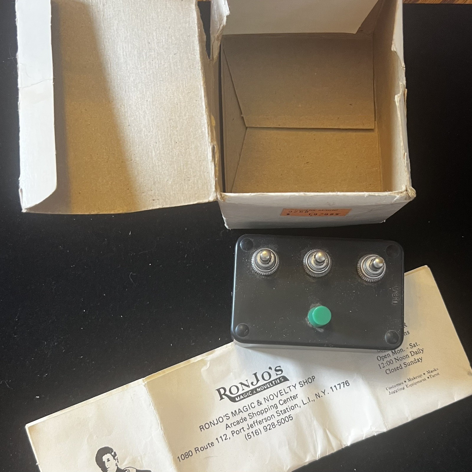 LUCKY LIGHT Can You Guess? - By RONJO Vintage Magic Trick