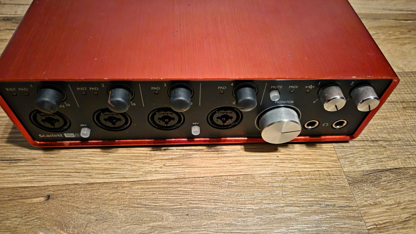 Focusrite Scarlett 18i8 USB Audio Interface Desktop 4 Mic Inputs Phantom Power