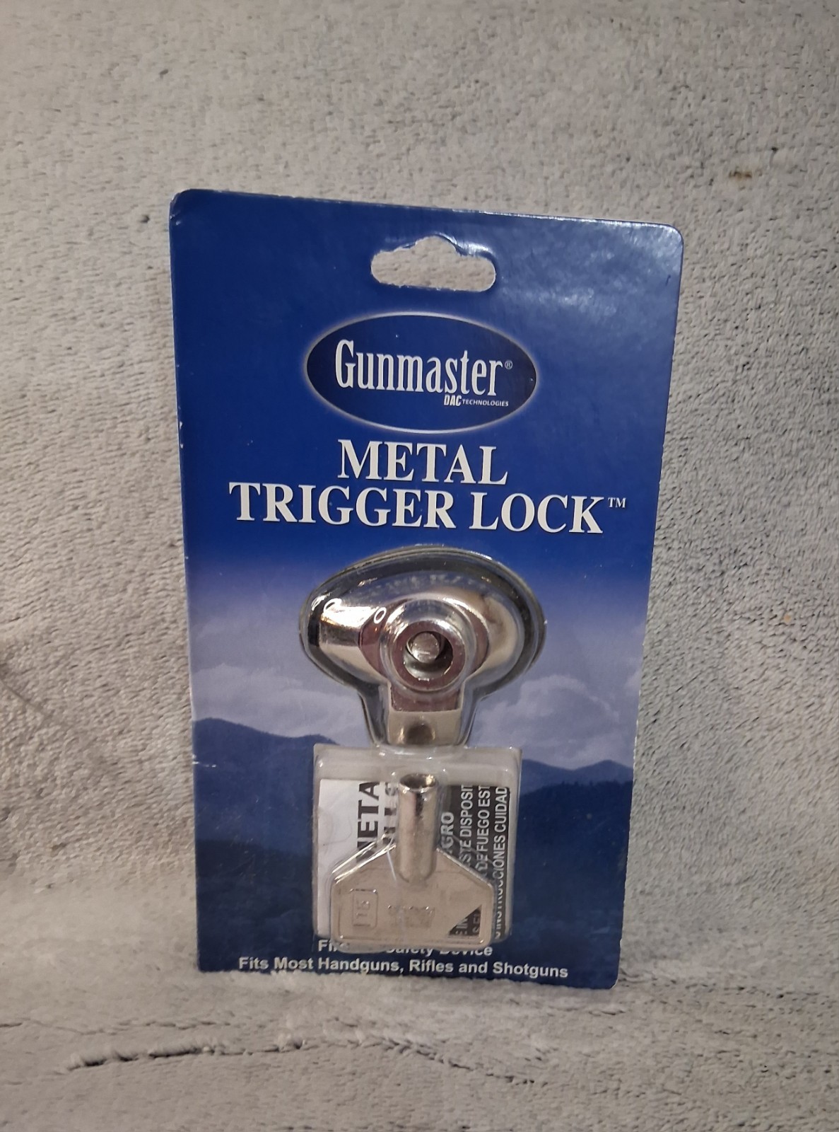 Gunmaster Metal Trigger Lock DAC Technologies Fits Most Firearms Brand New