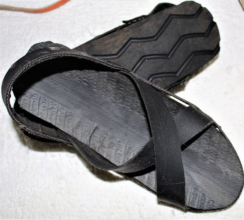 Maasai Handmade Men's Recycled Tire/Tyre Akala Sandals