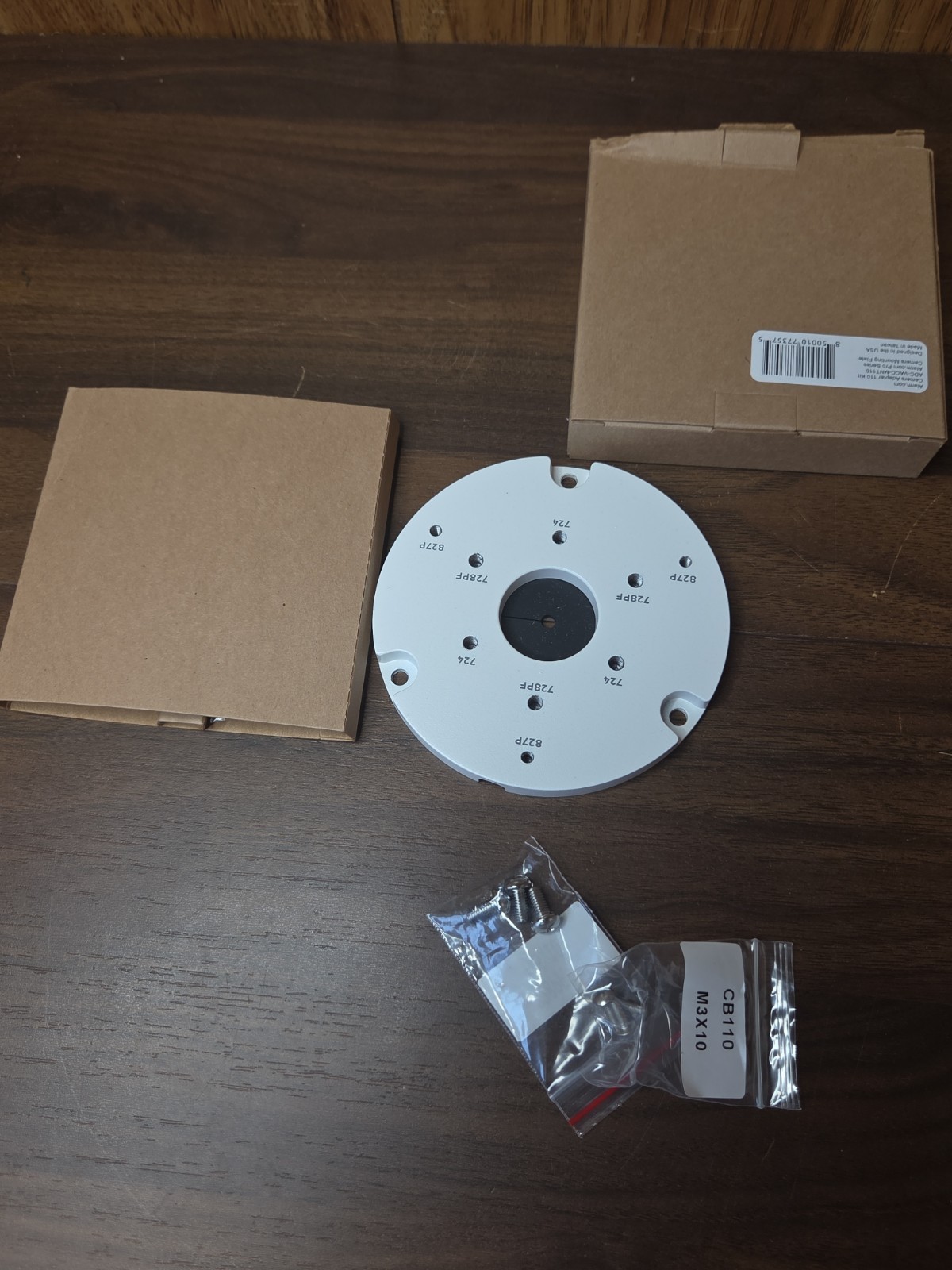Alarm.com Security Camera Mounting Plate ADCVACCMNT110 White New Open Box