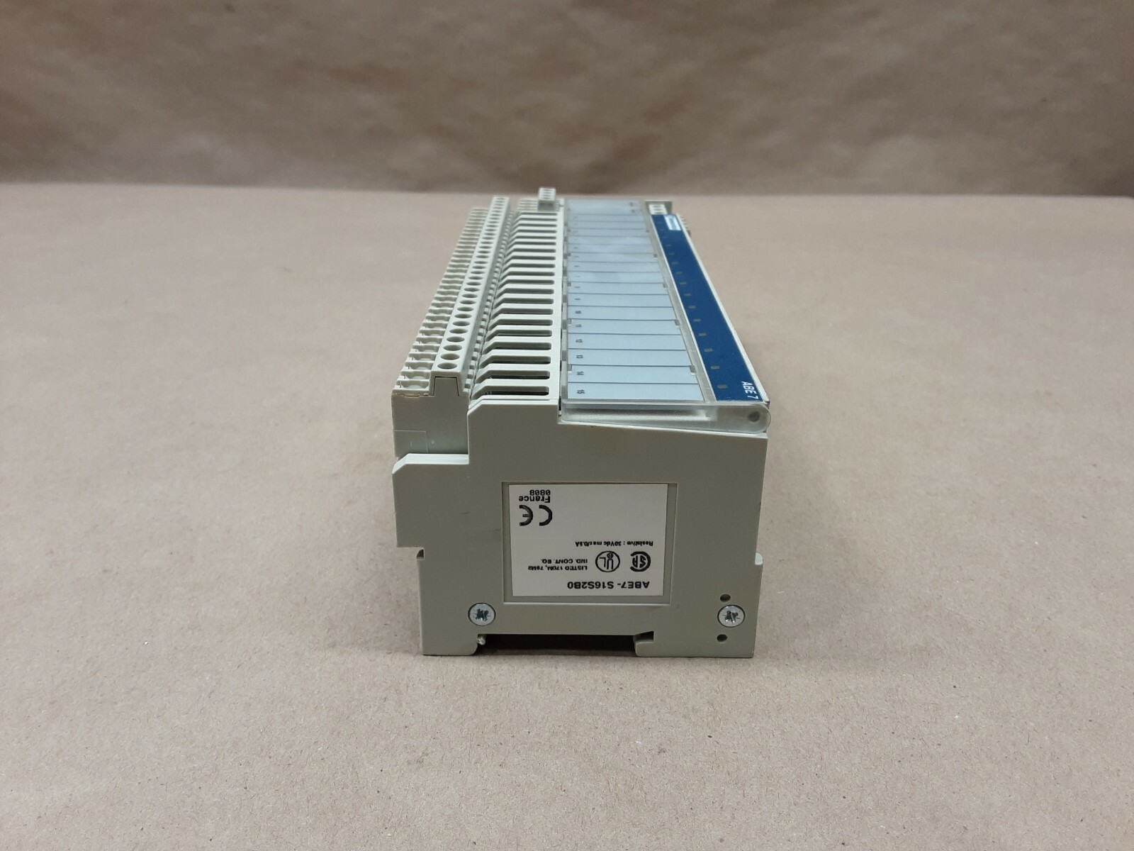 Telemecanique ABE7S16S2B0 Interface Module Connection Solid State #1000B4PR3*KR