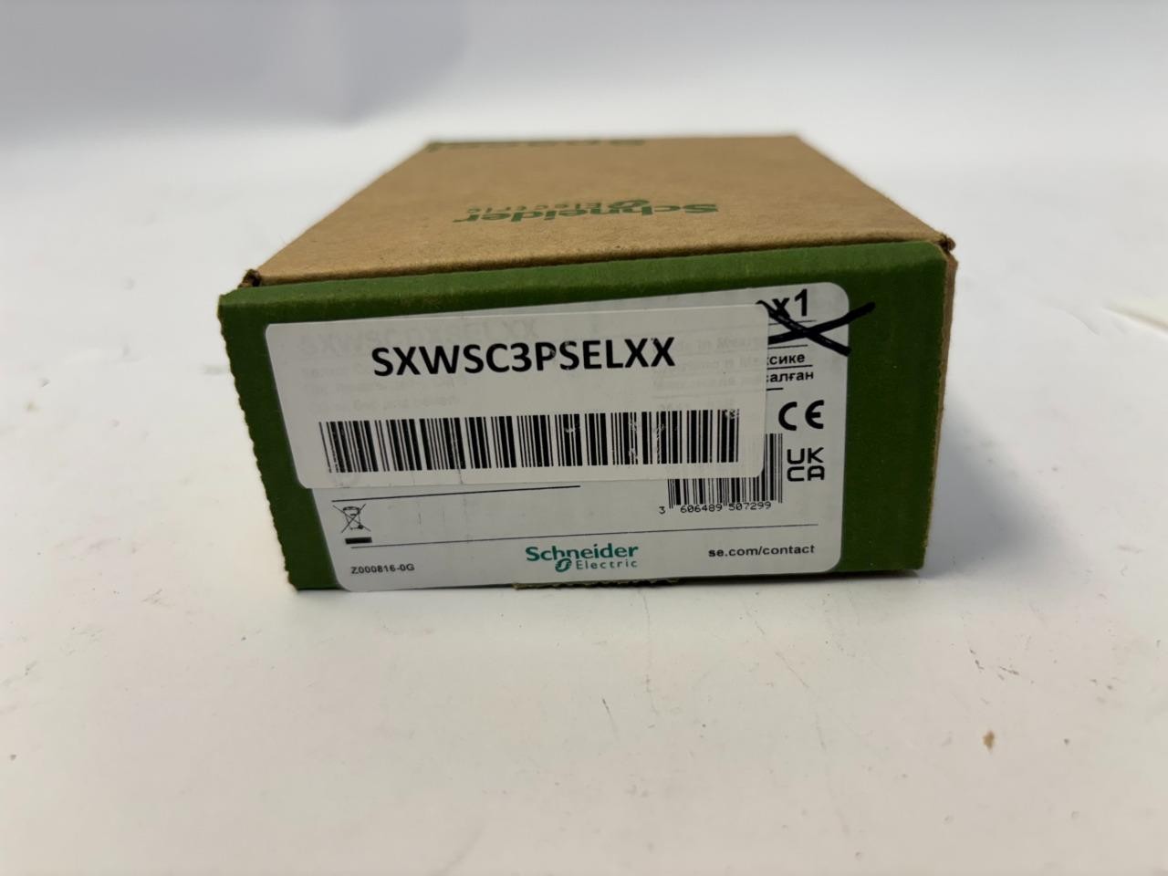 Schneider Electric SXWSC3PSELXX Pushbutton Override Cover Plate NEW OPEN BOX
