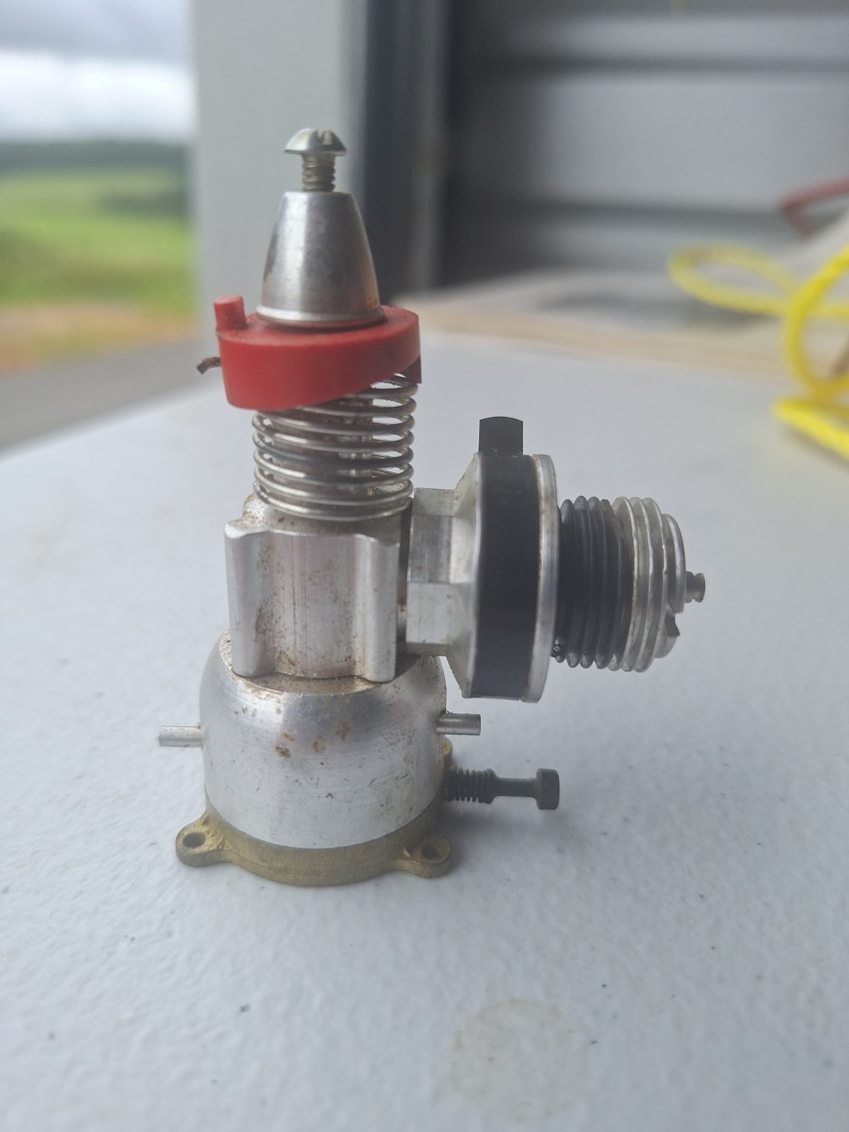 COX Reed Valve .049 Model Airplane Engine