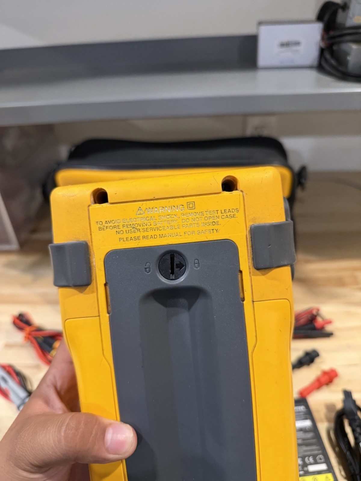 FLUKE 754 DOCUMENTING PROCESS CALIBRATOR W/ ACCESSORIES (TESTED) FREE SHIPPING