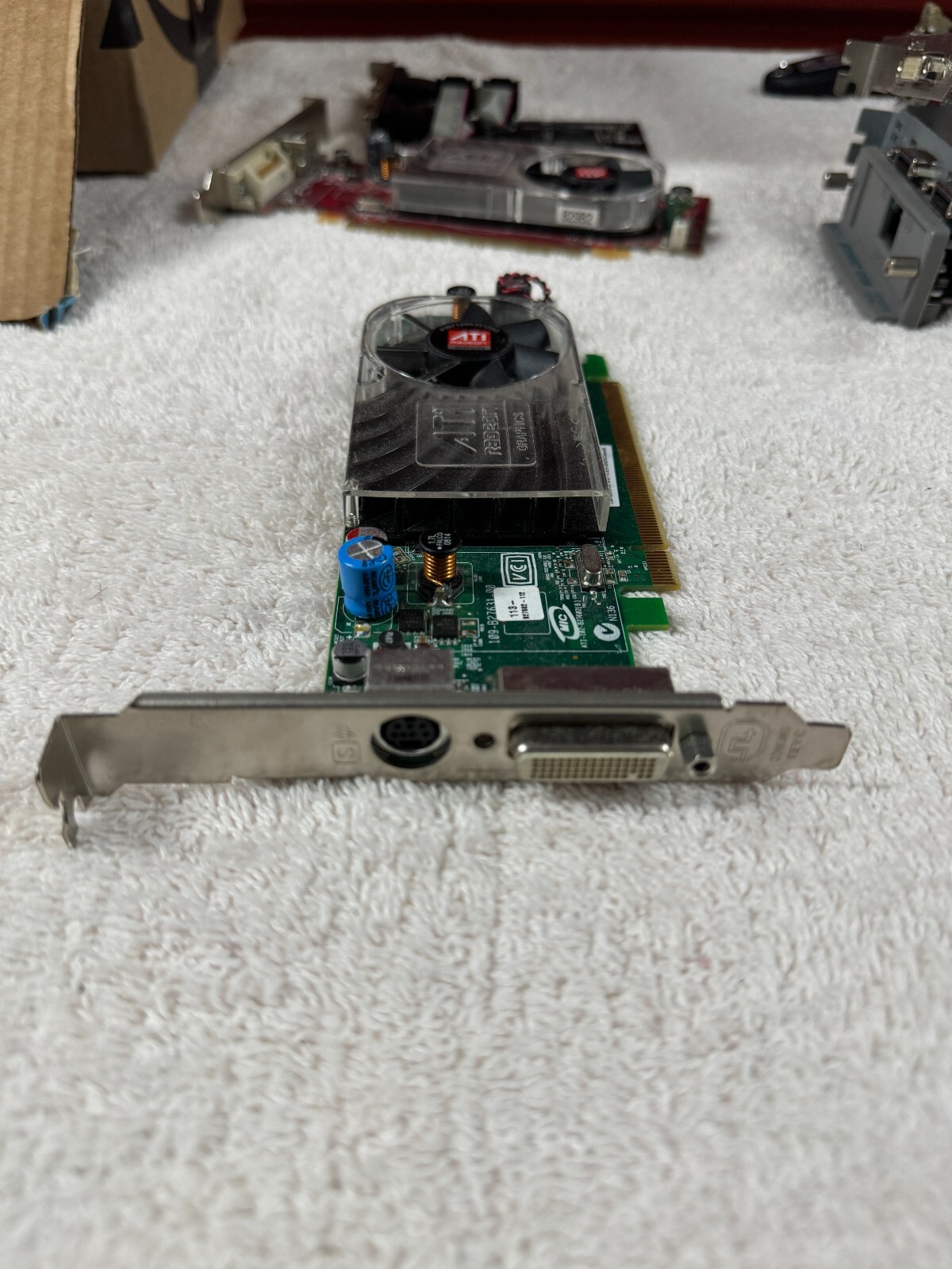 ATI Radeon 109-B27631-00 256MB ATI-102-B27602B Video Card - Green