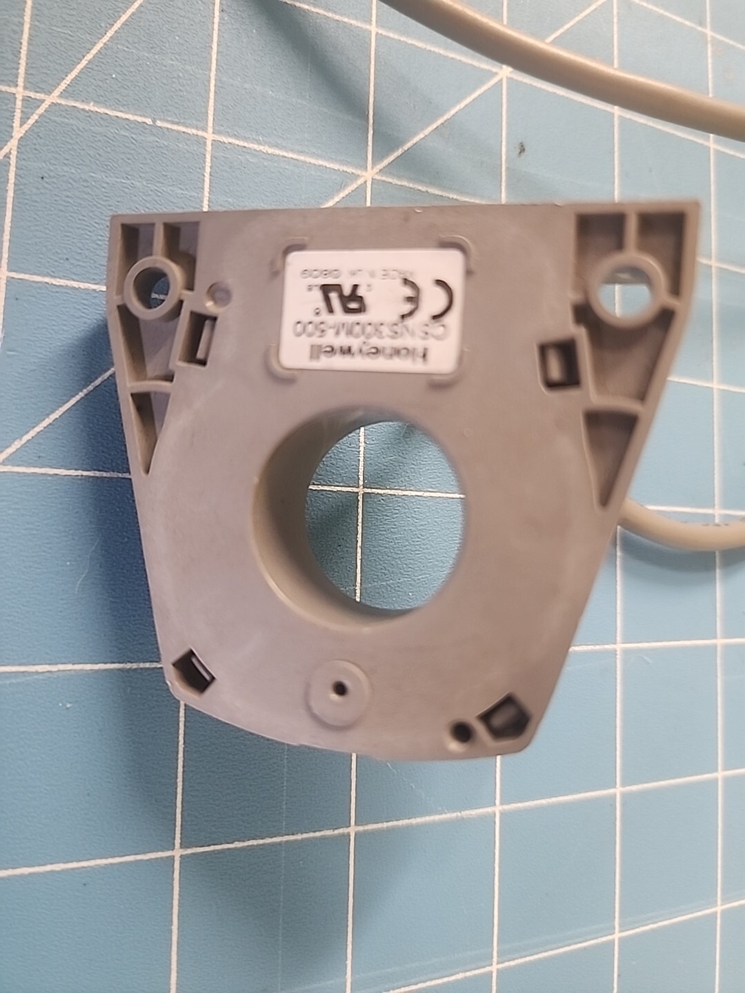 HONEYWELL CSNS300-500 CURRENT SENSOR WITH 4' CABLE
