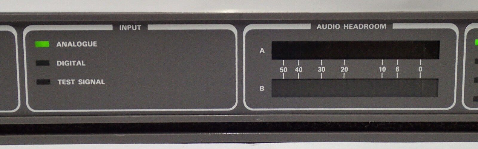 TEKTRONIX 728E NICAM ENCODER POWER UP PASSES SELF TEST! SUPER CLEAN INSIDE