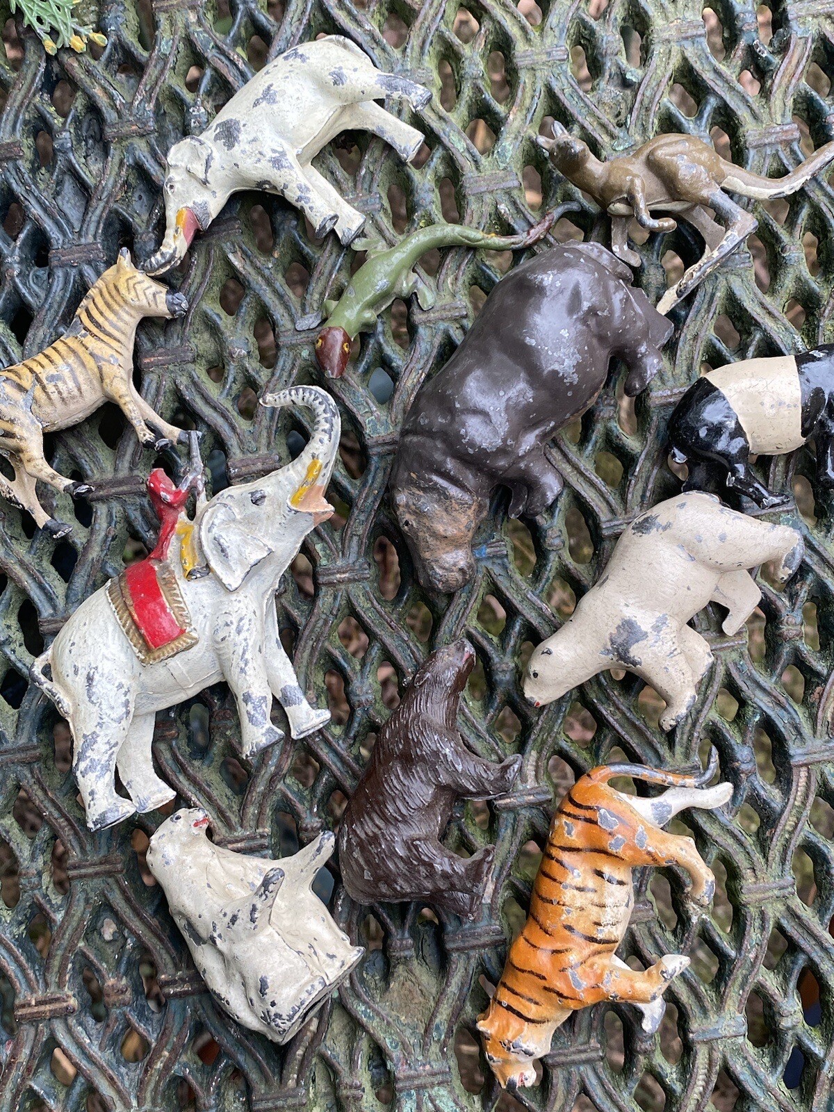 Lot Of Vintage Lead Animals & Toy & Africa & Zoo
