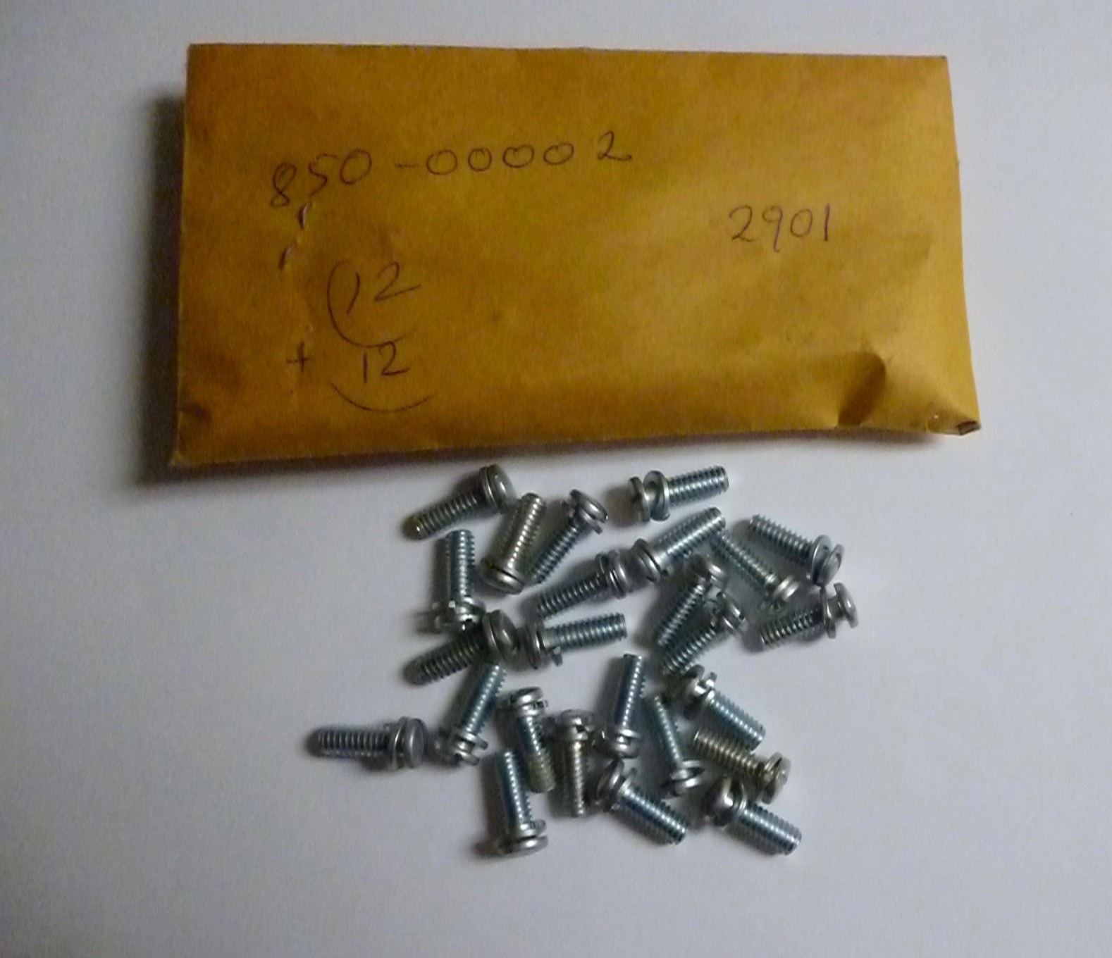 Vintage NOS Hammond Organ Screw Packet 850-00002 AO-2901 Preamp Hardware Qty 24