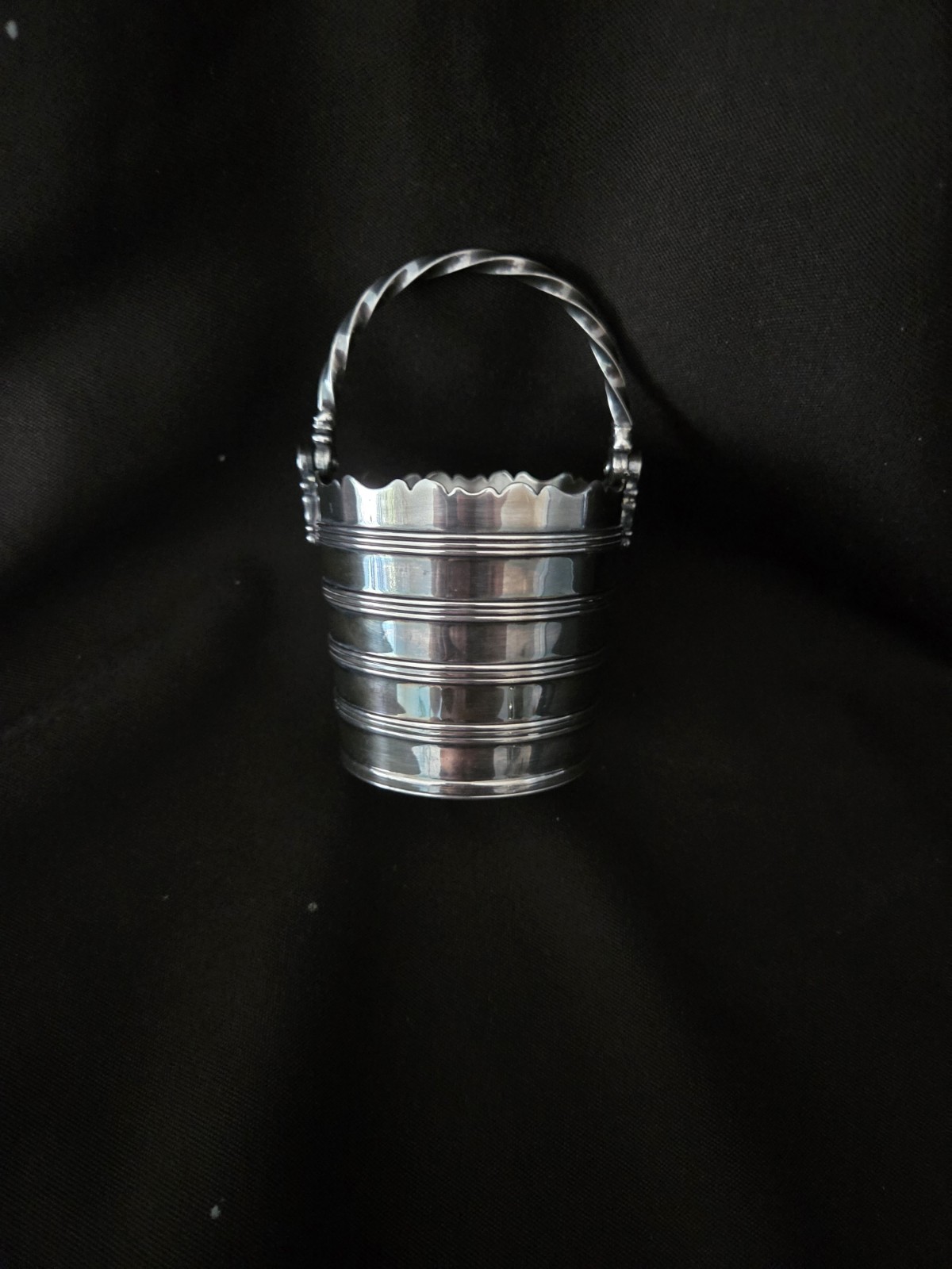 Kirk Stieff Silverplate Cream Bucket Pail Sugar Bowl in the George III Style EC.