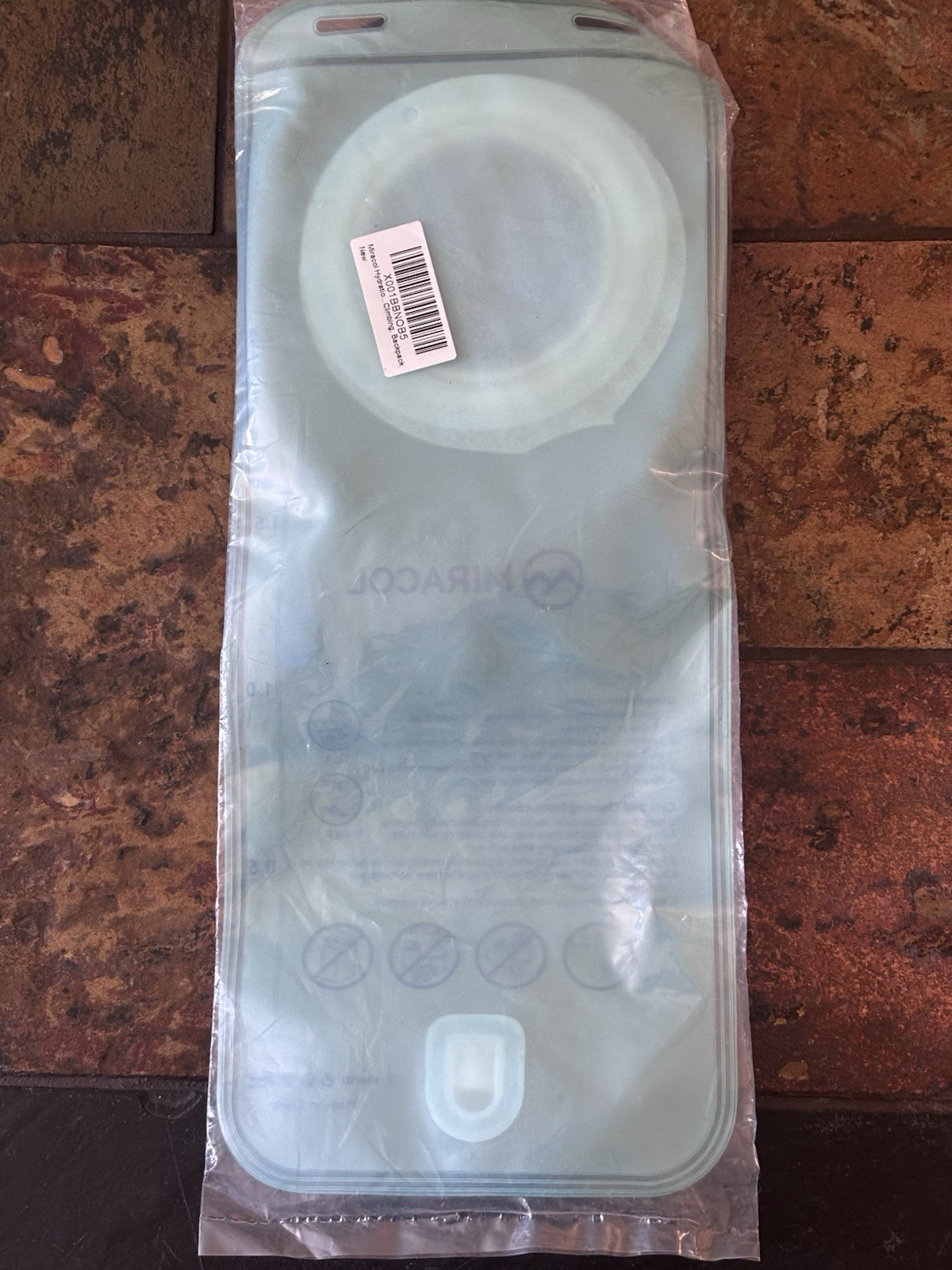 NEW Miracol Hydration Bladder With Hose Sealed Packaging