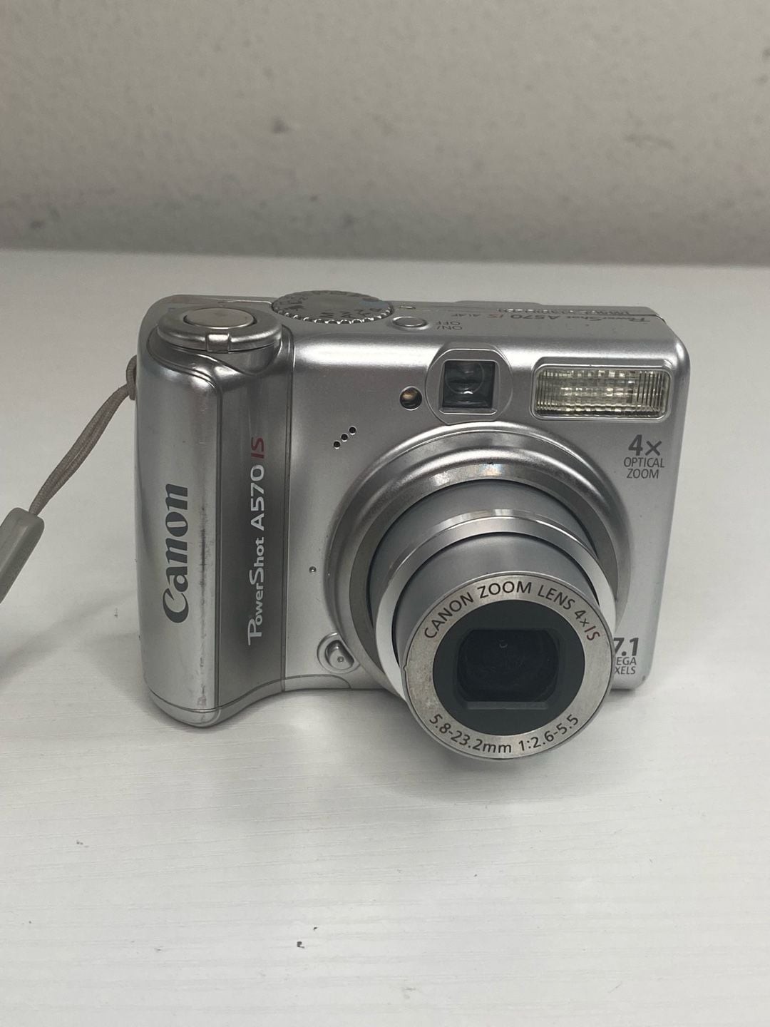 Canon PowerShot A570 IS 7.1MP Digital Camera