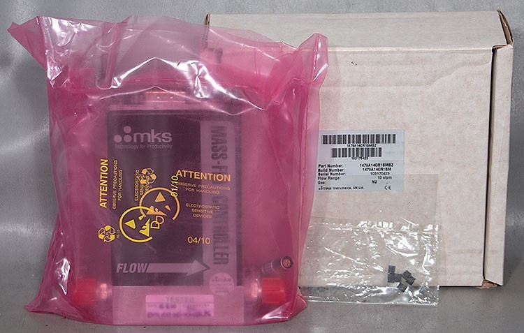 NEW MKS 1479A/1479A14CR1BMBZ MFC Mass Flow Controller N2 10 slpm Flo