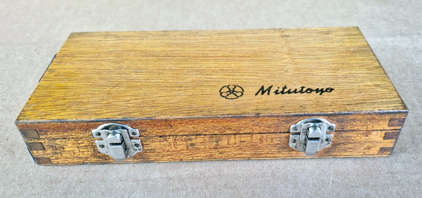 Mitutoyo 143-122 Caliper Type Micrometer 1-2″ .001"