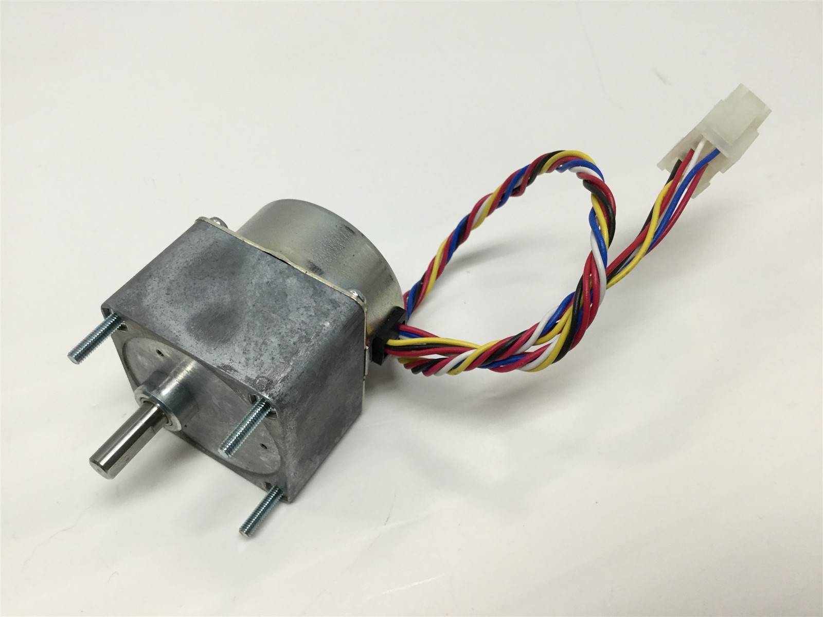 Kyoei Tsushin PK 43 E Stepping Motor 6VDC, 4-Phase, 15deg/step, 100:1 Gear Head