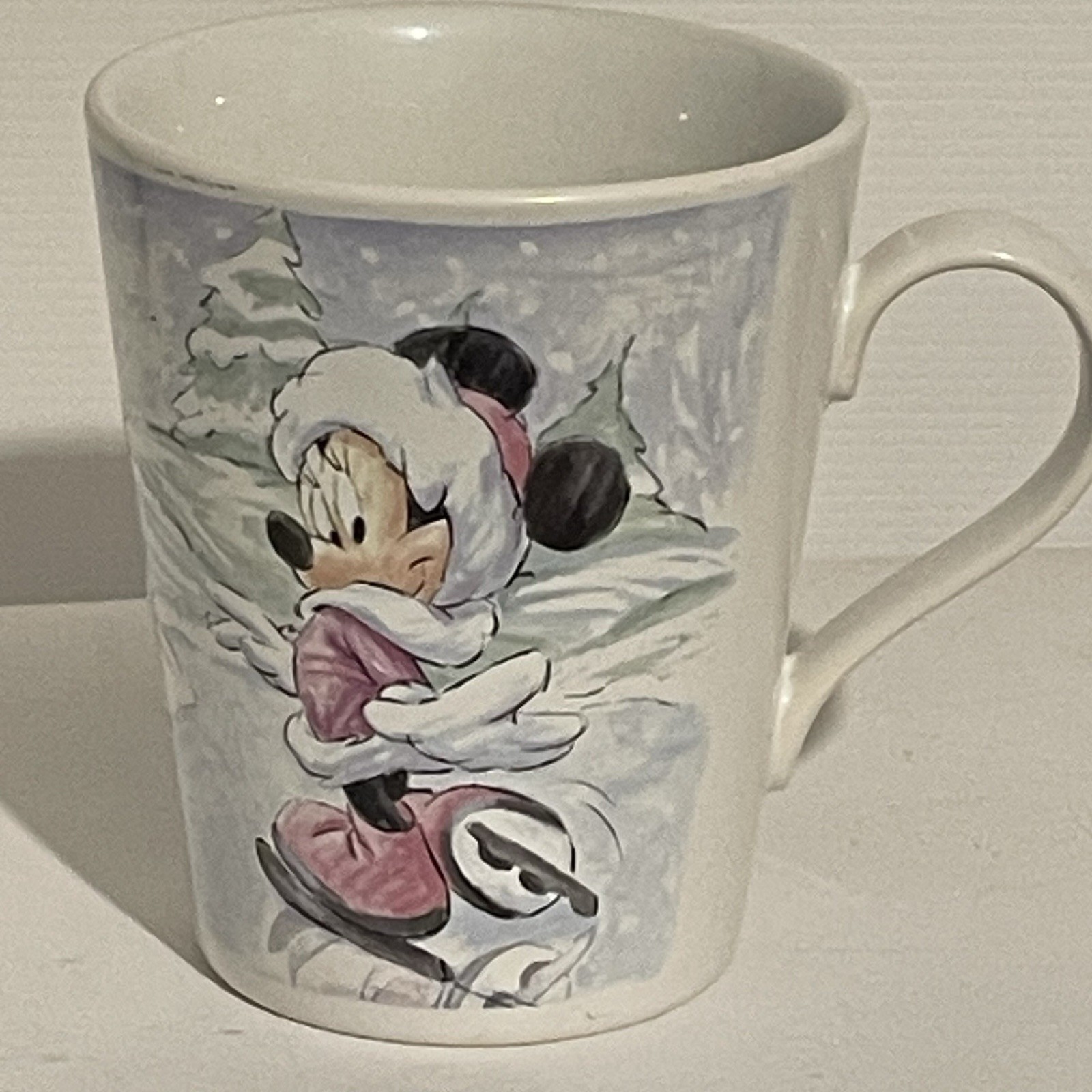 Vtg Disney Mug Tams Pottery England Minnie Ice Skating Cup Disneyana Collectible