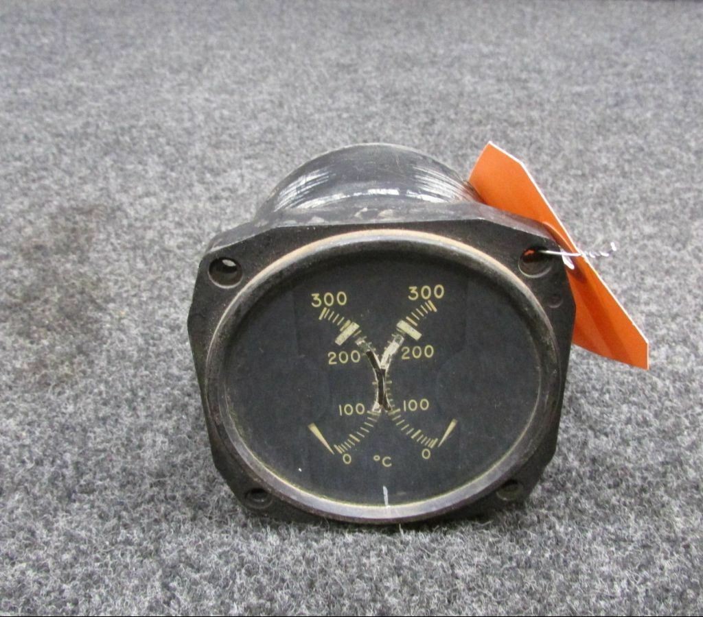 202-2F1F1A Edison Dual Temperature Indicator (0-300 C) (12 or 24V)