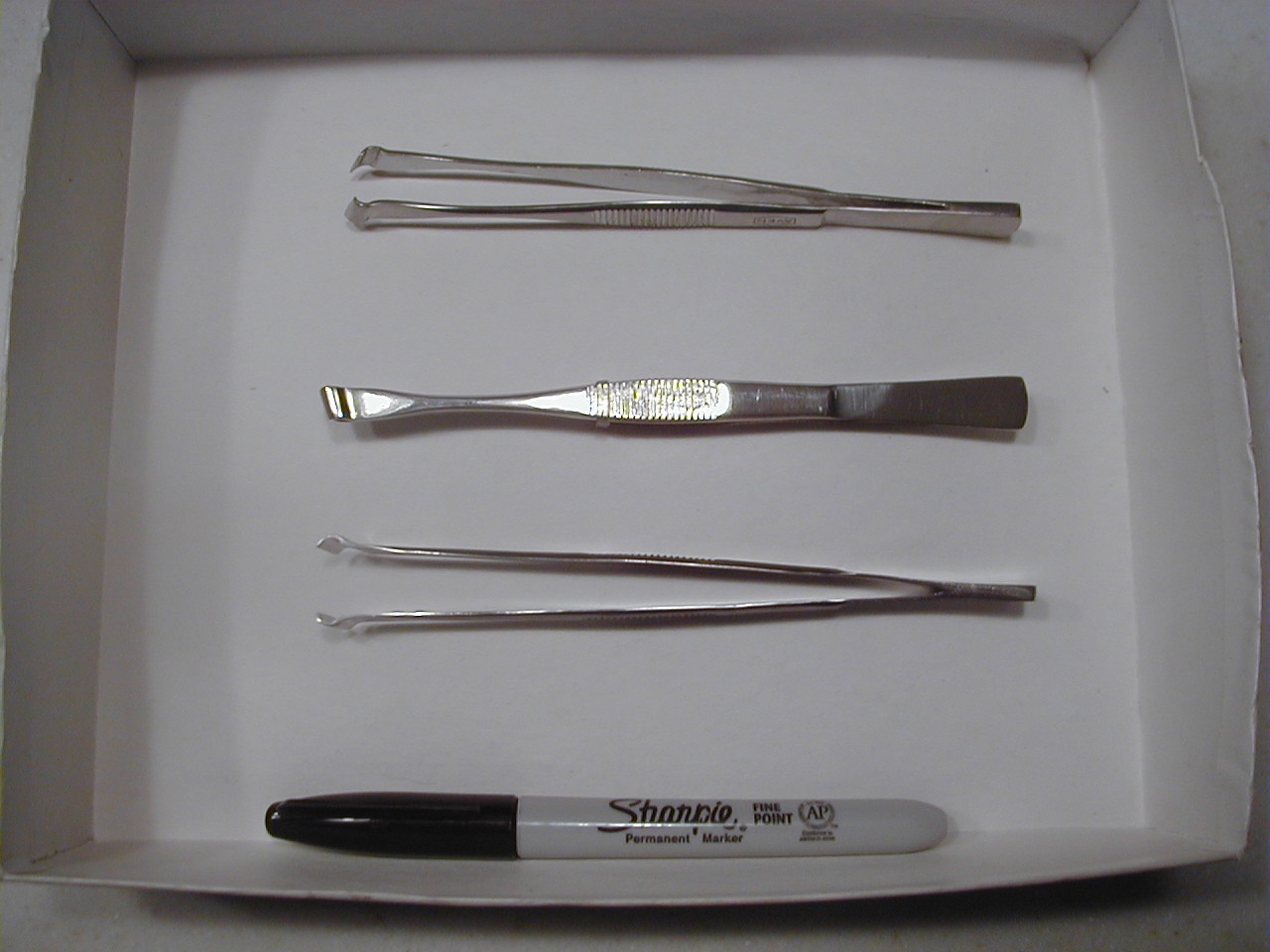 Aven Curved Jaw Long Tweezer type WTW-128 Anti-Magnetic Stainless Steel NOS