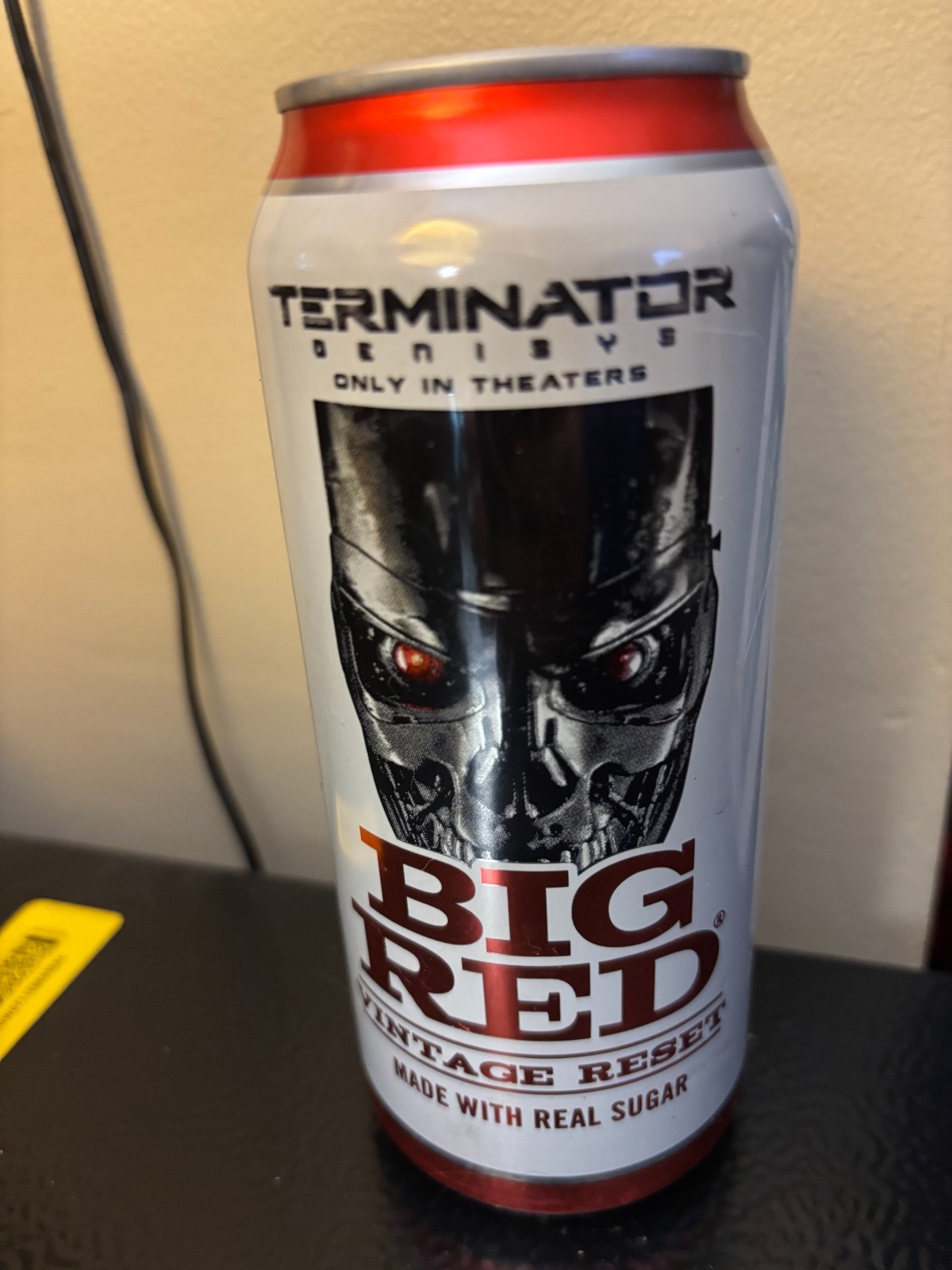 Big Red Vintage Reset (Terminator Genisys) Can Rare Unopened Full