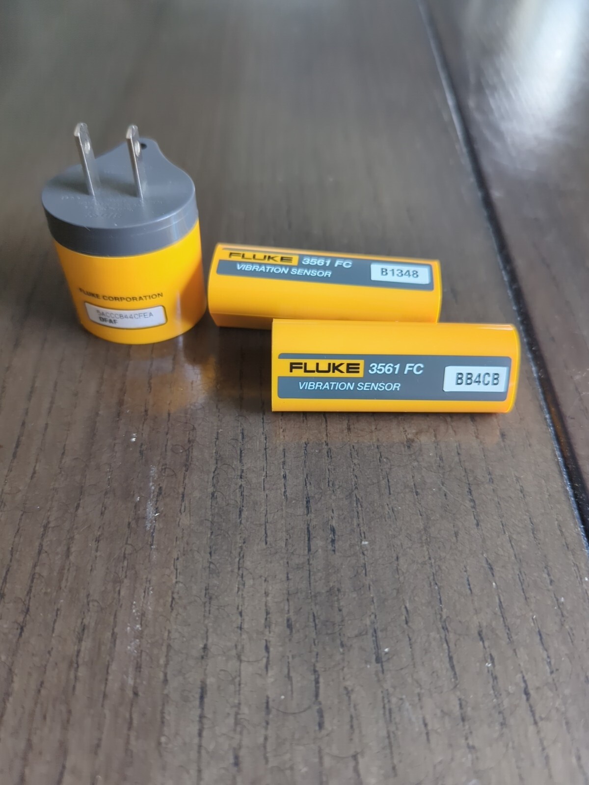 Fluke Vibration Sensors With Gateway