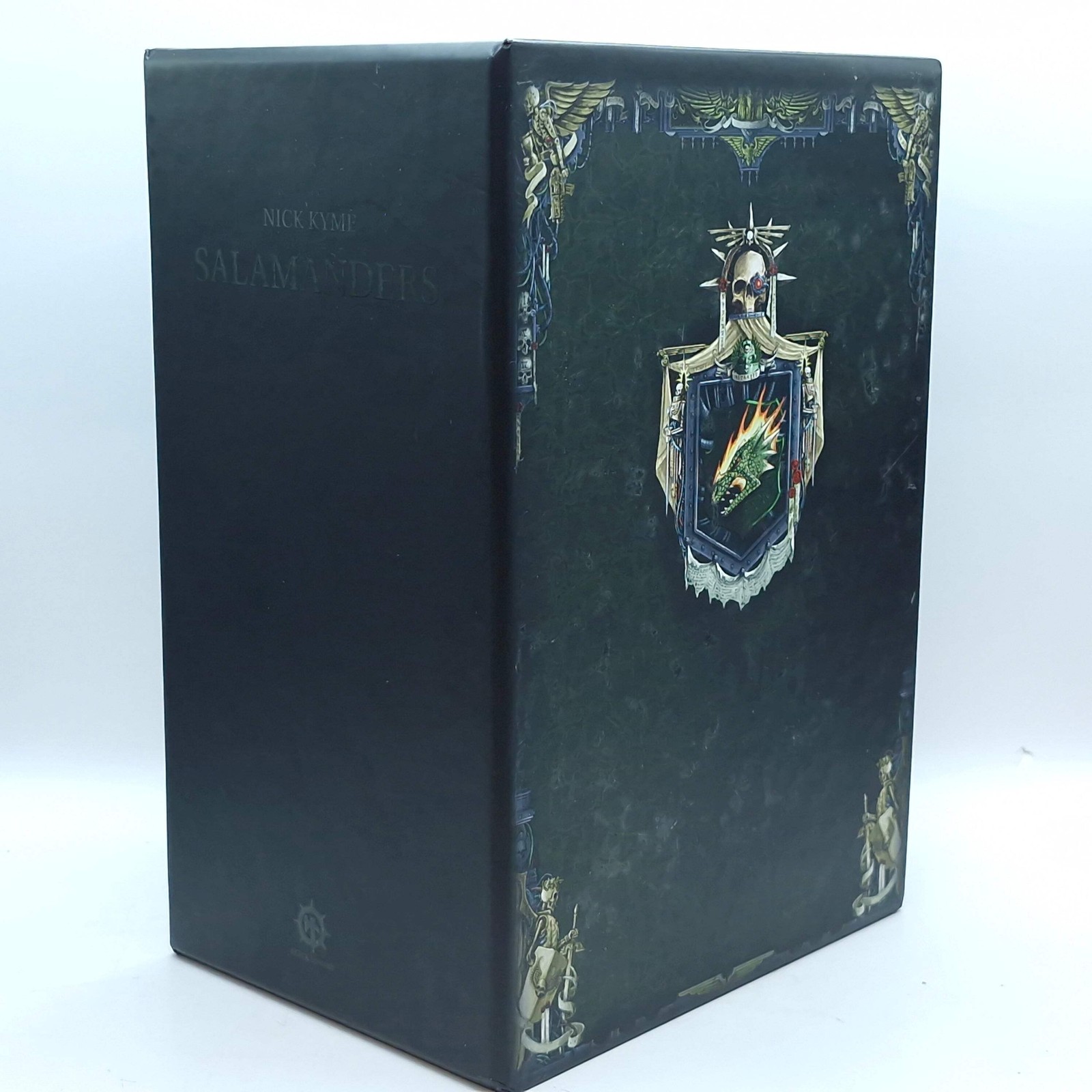 Warhammer 40k: Salamanders Trilogy Box Set Limited Edition (AS815)