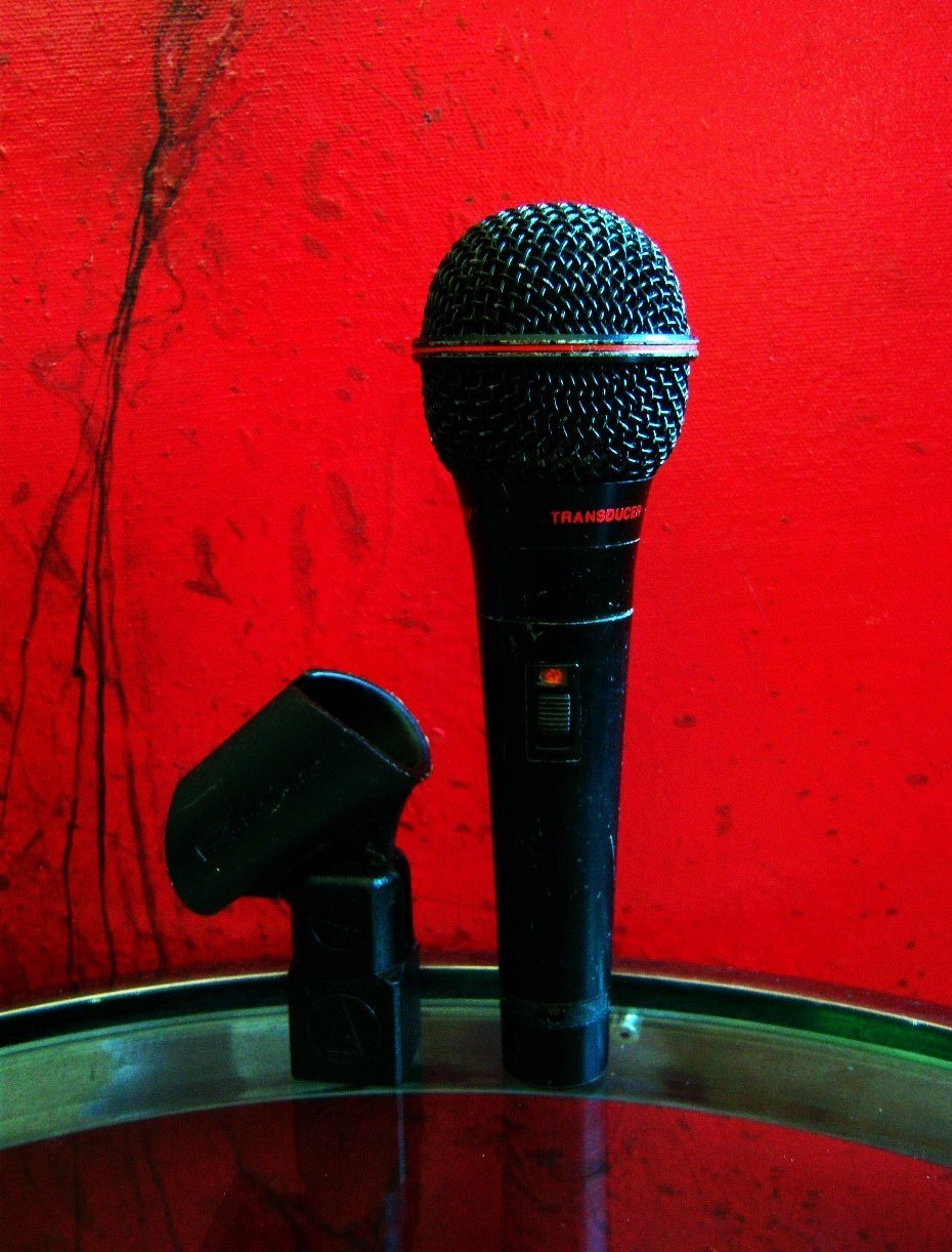 1990's Audio Technica Pro 10 dynamic cardioid microphone Lo Z w mic clip AKG # 1