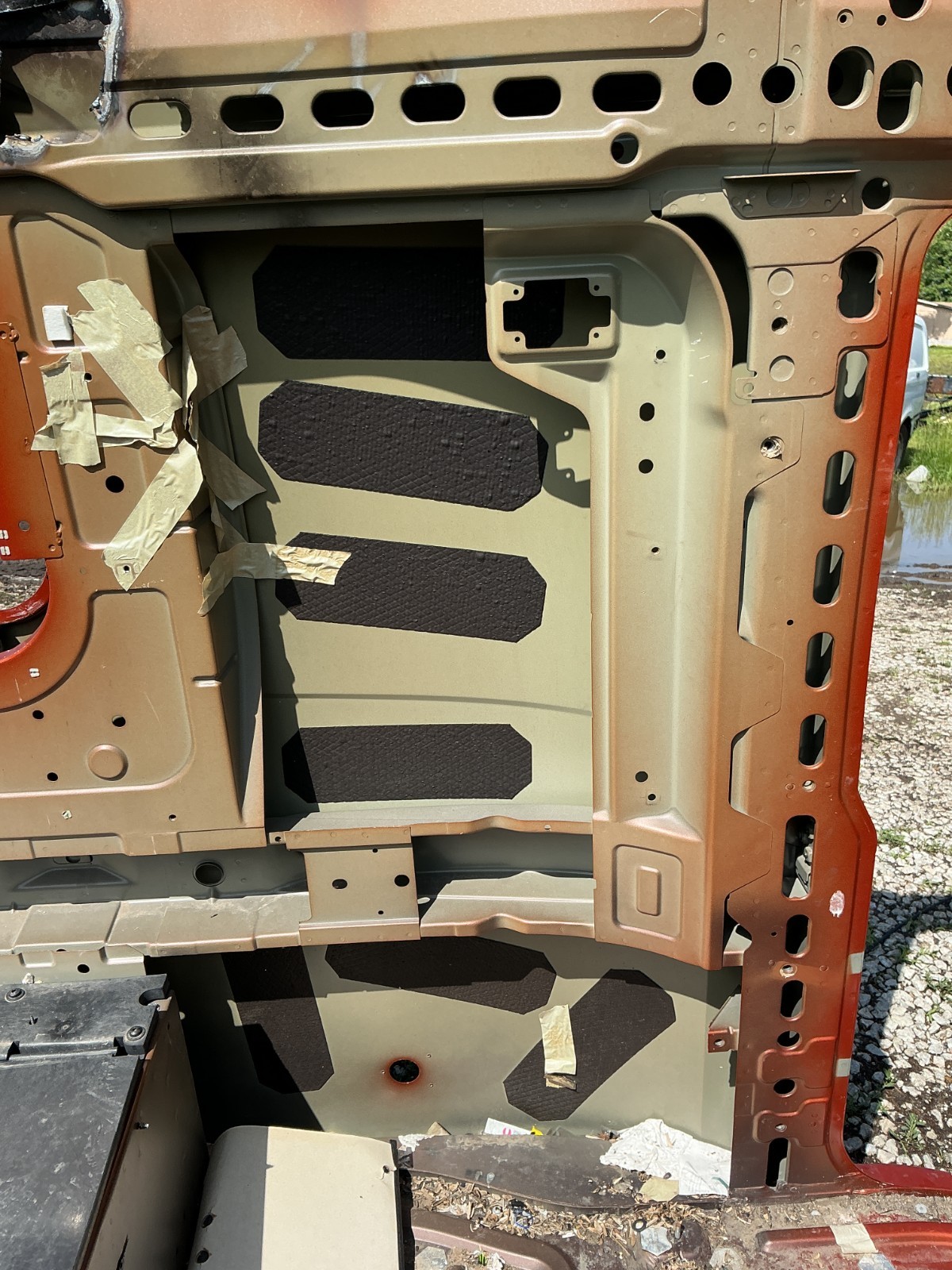 OEM Volvo VNL Sleeper Cab Body Shell Skeleton Frame Section | 82382079 20975781