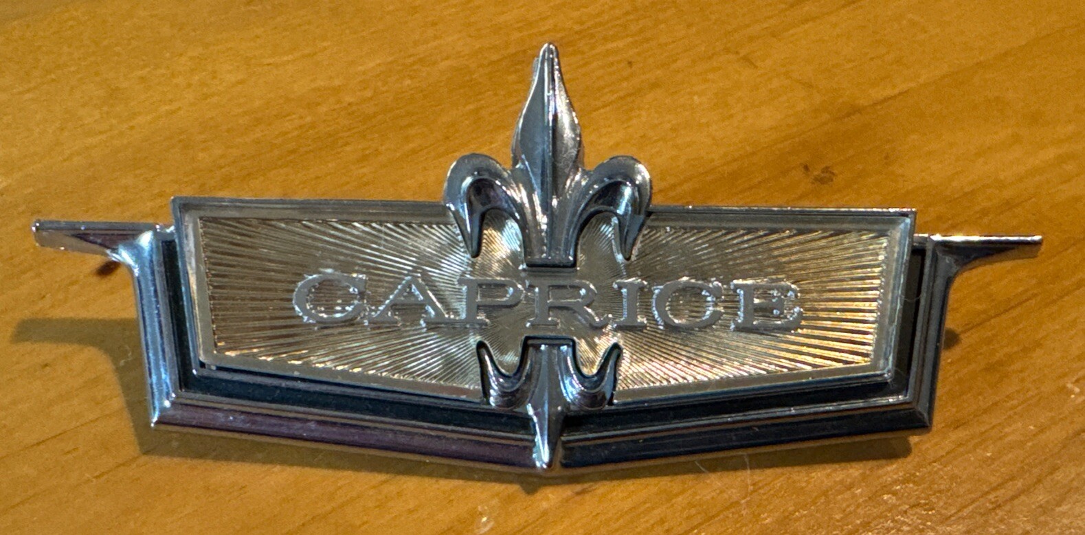 Chevrolet Caprice Vintage Emblem Badge Ornament Original Part 31933 KBC 9856613!