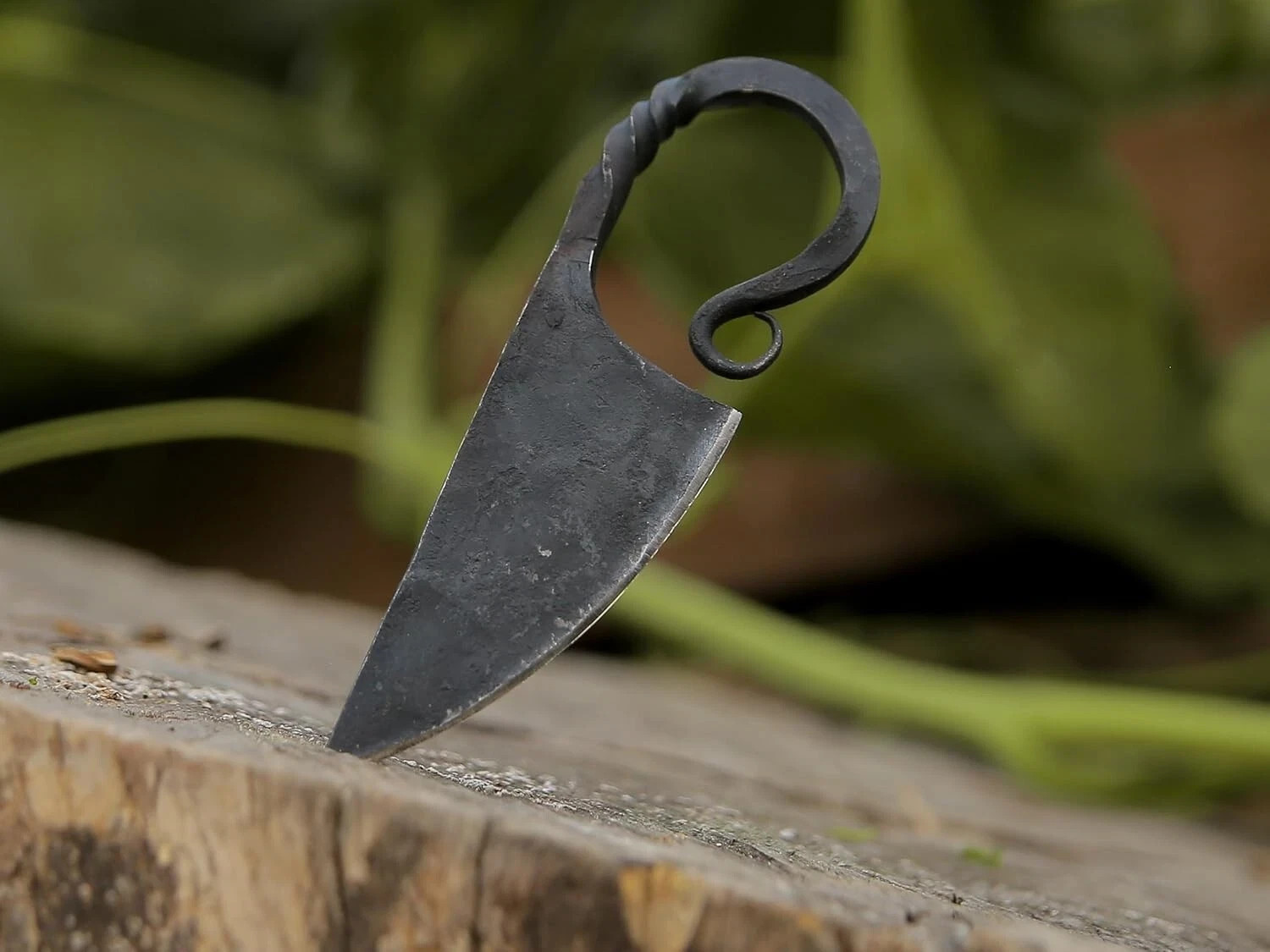 Handmade Viking Knife – Hand-Forged Celtic Pocket Knife | Full Tang Vintage Blad