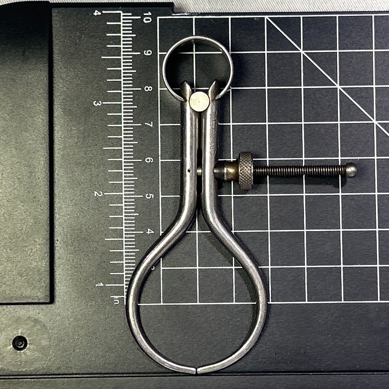 Starrett 275A-3 3" Toolmakers' Spring-Type Outside Caliper Round Leg- Solid Nut