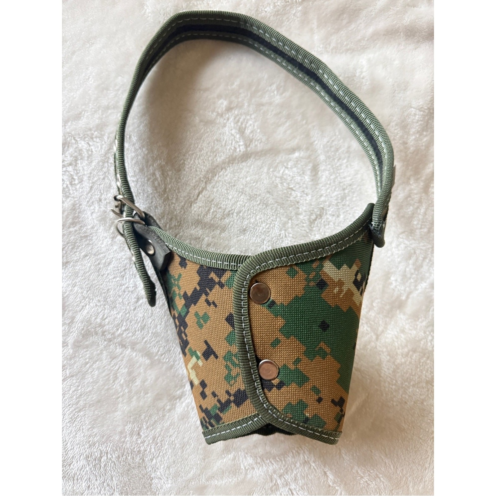camo dog muzzle made of durable nylon material adjustable strap #5 NEW Green