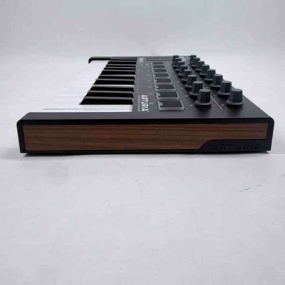 Arturia Mini Lab Mk.2 Universal Midi Controller