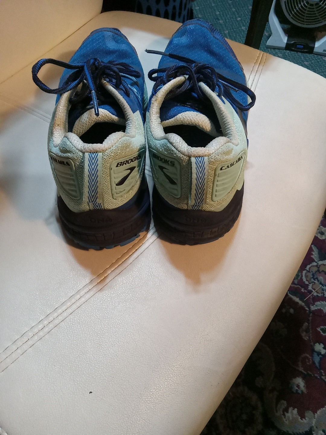 Brooks Cascadia 12 Navy Blue / Aqua Size 10.5