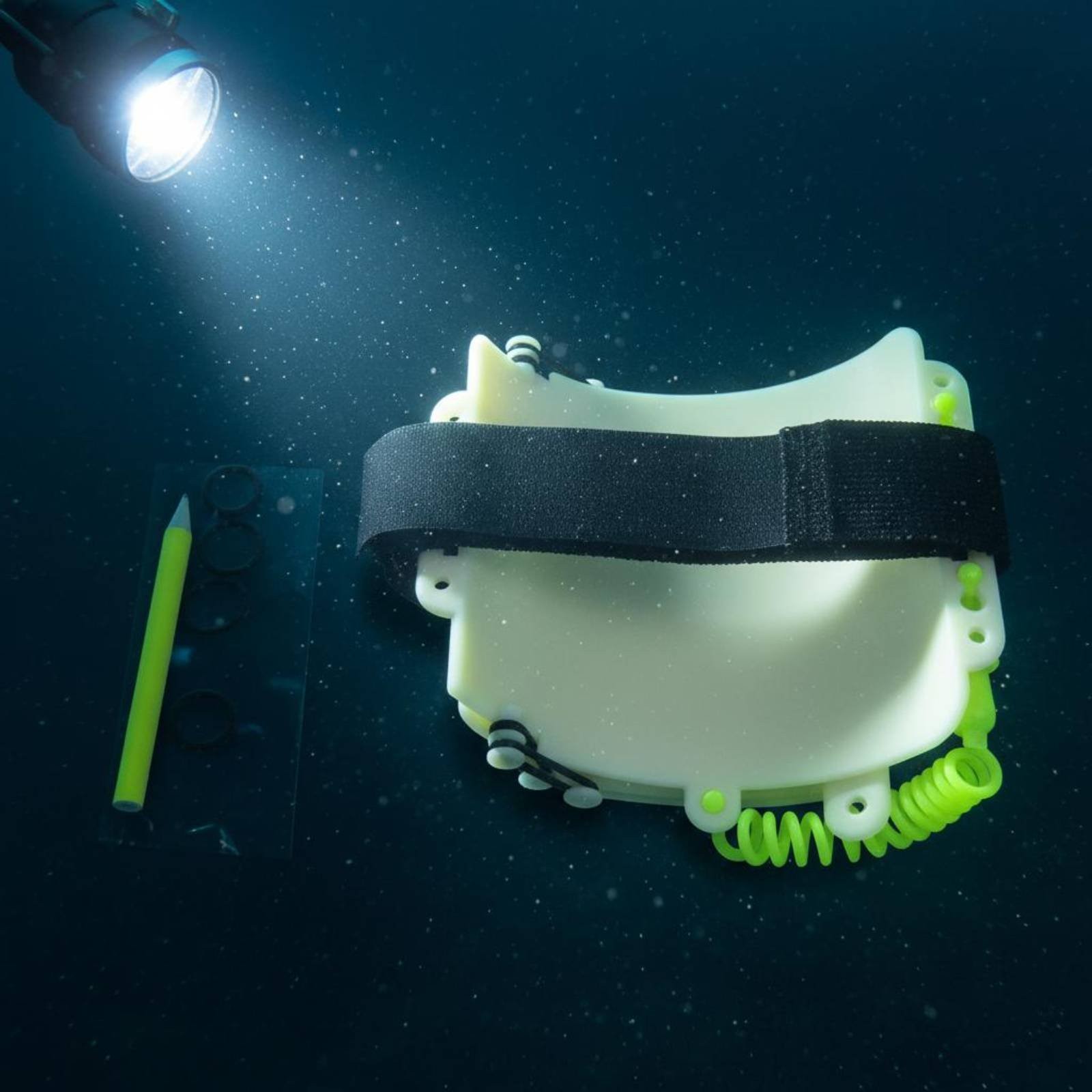 Luminous in the Dark Dive Slate Adjustable Strap 3-Page Dive Writing Board