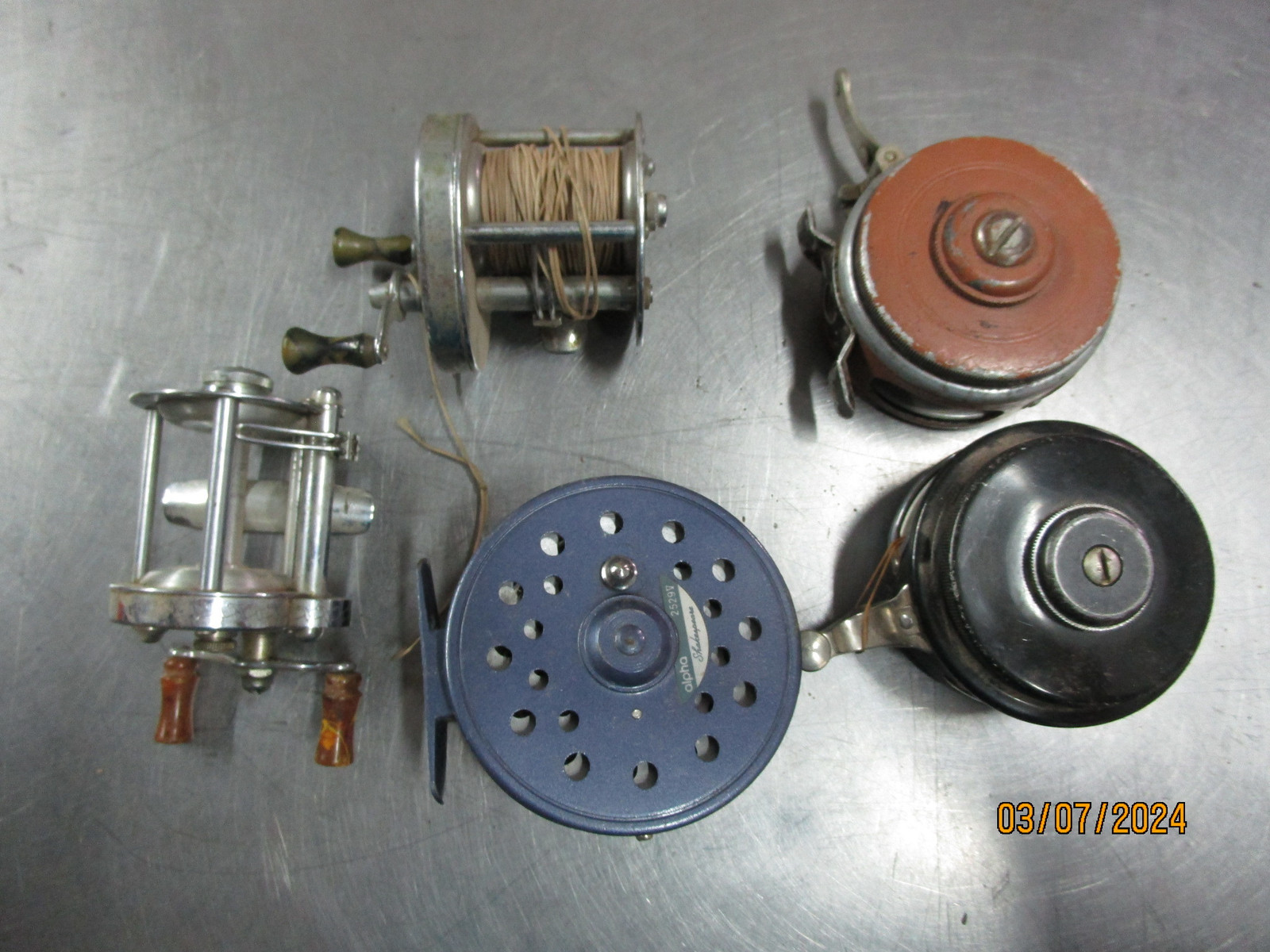 Lot Vintage Fishing Reels Shakespeare & More