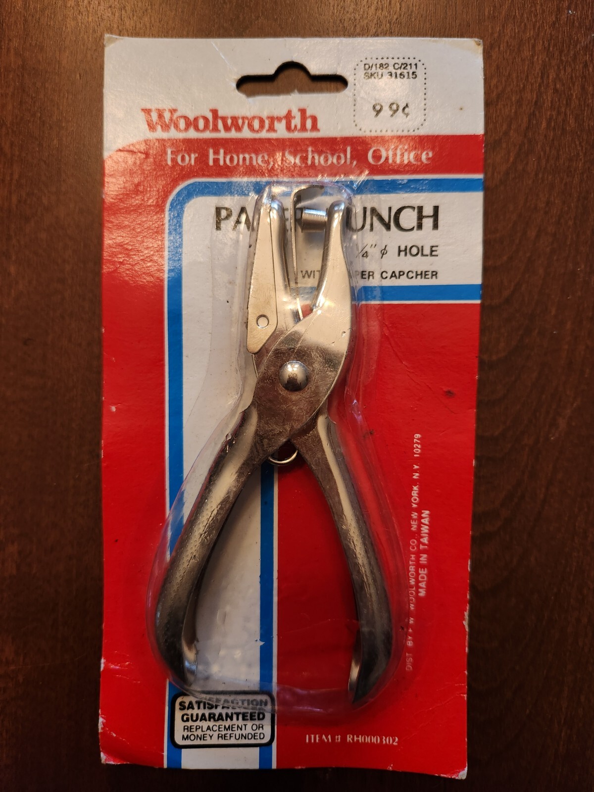 Paper Punch Woolworth Vintage ~ Made in Taiwan ~ NIP ~ Free Shipping!