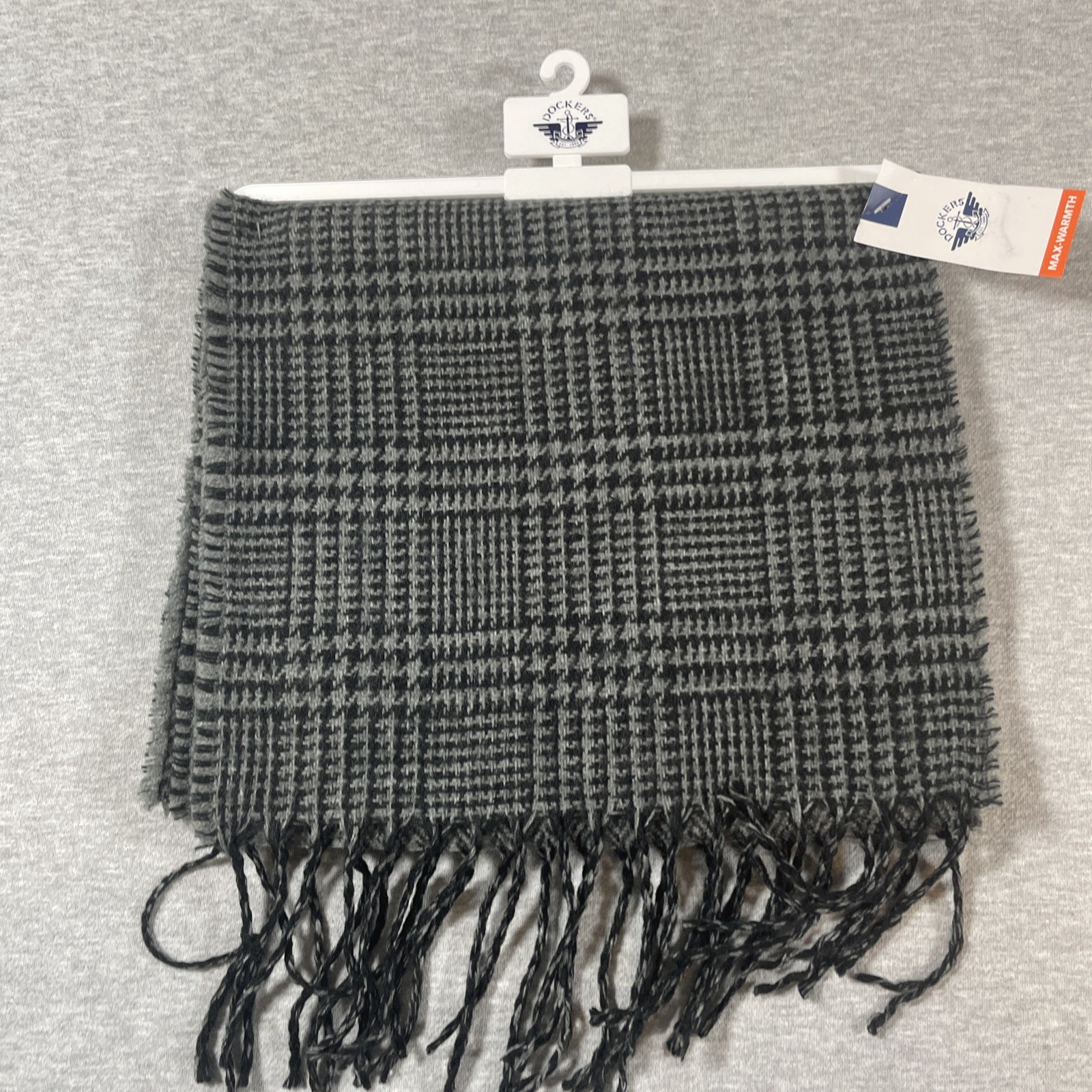 Dockers Mens Scarf Reversible Double Sided Max Warmth Charcoal Grey NWT