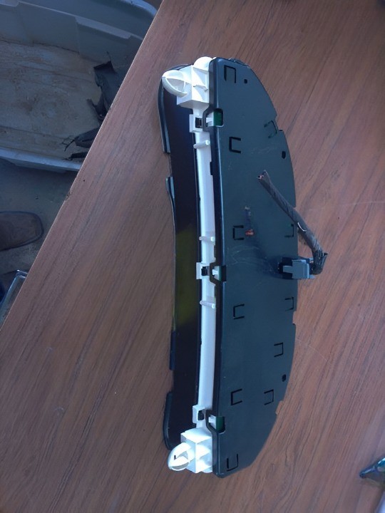 2000-2003 Chevy Cavalier MPH Speedometer Instrument Cluster Assembly OEM