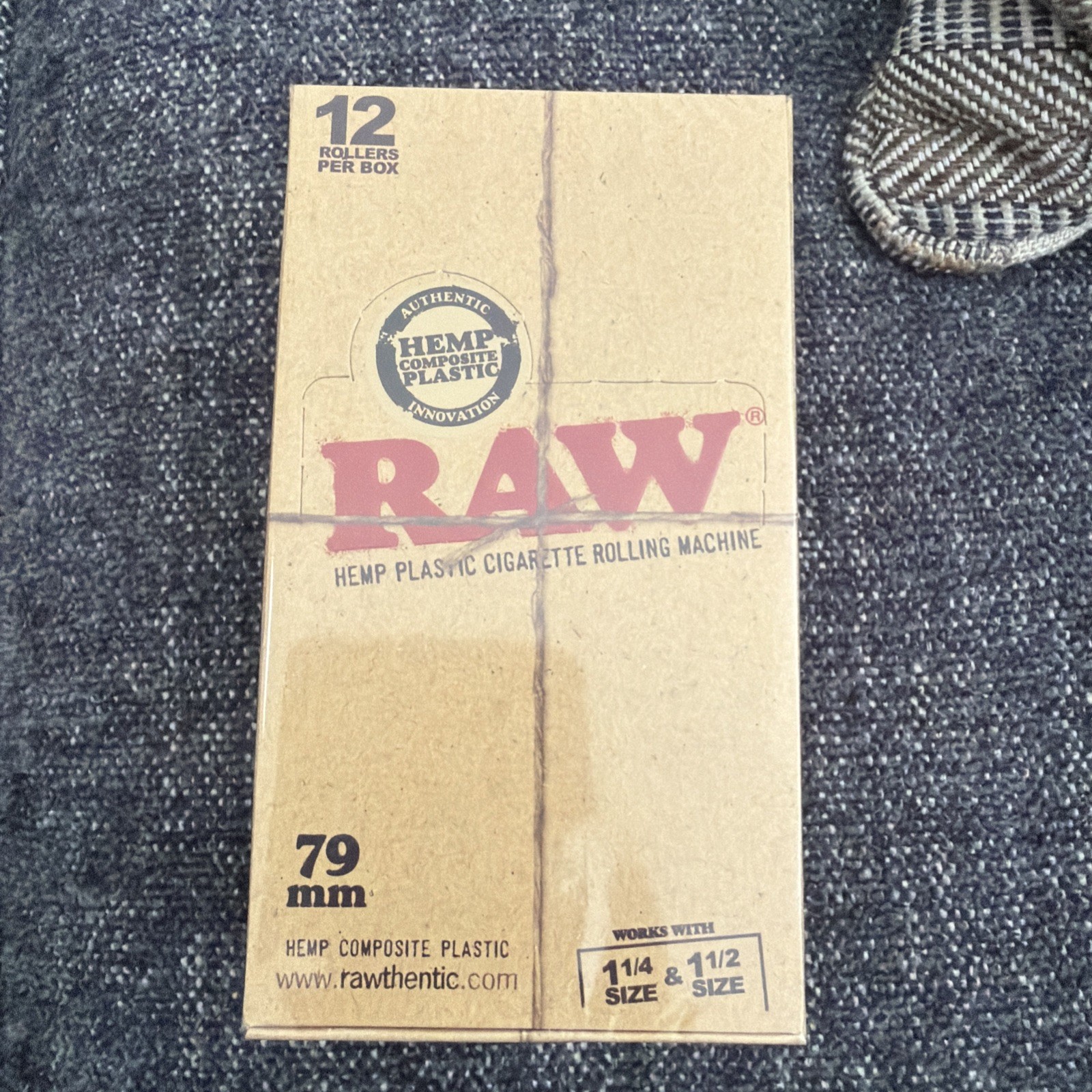 RAW AUTHENTIC HEMP COMPOSITE PLASTIC CIGARETTE ROLLING MACHINE. 79MM. Sealed Box